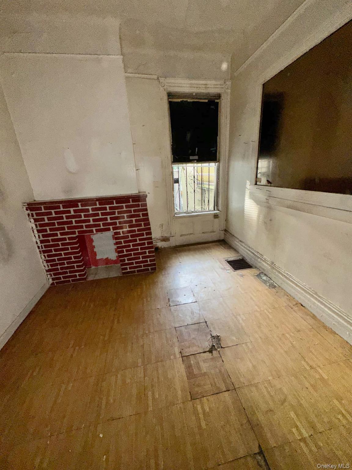Single Family Clay Avenue Bronx, NY 10456, MLS-1028995-18