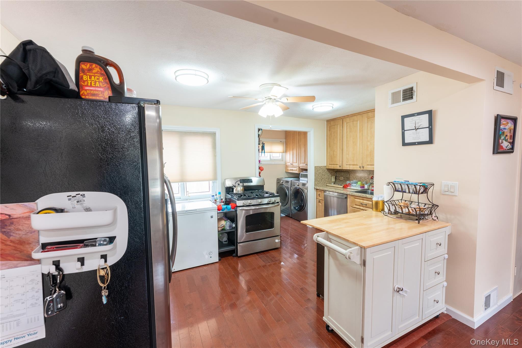 Single Family Montgomery Avenue  Nassau County, NY 11572, MLS-1029003-9