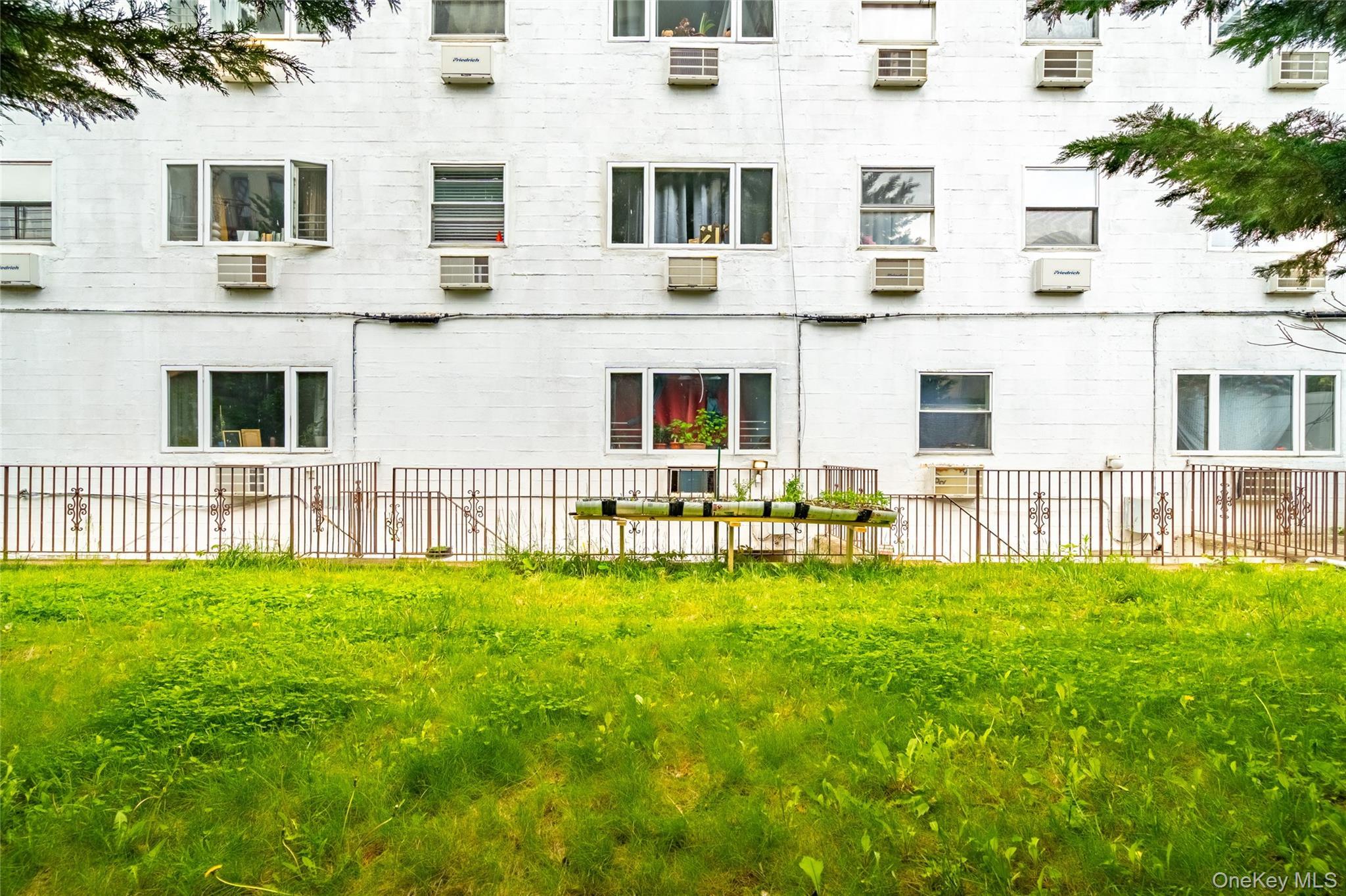 Commercial Sale Purdy Street  Bronx, NY 10462, MLS-1029004-50