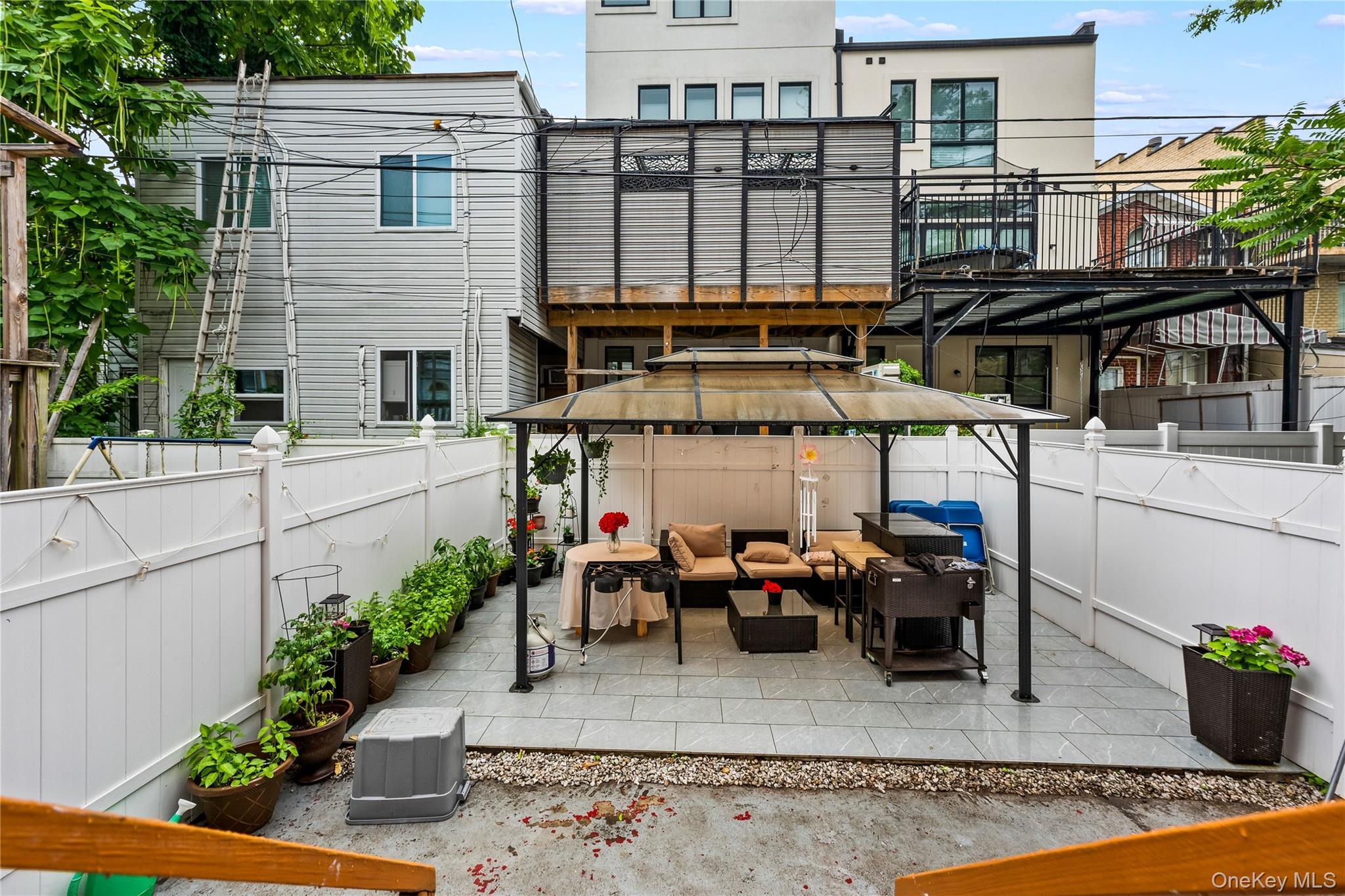 Single Family 43rd Street Brooklyn, NY 11219, MLS-1029012-10