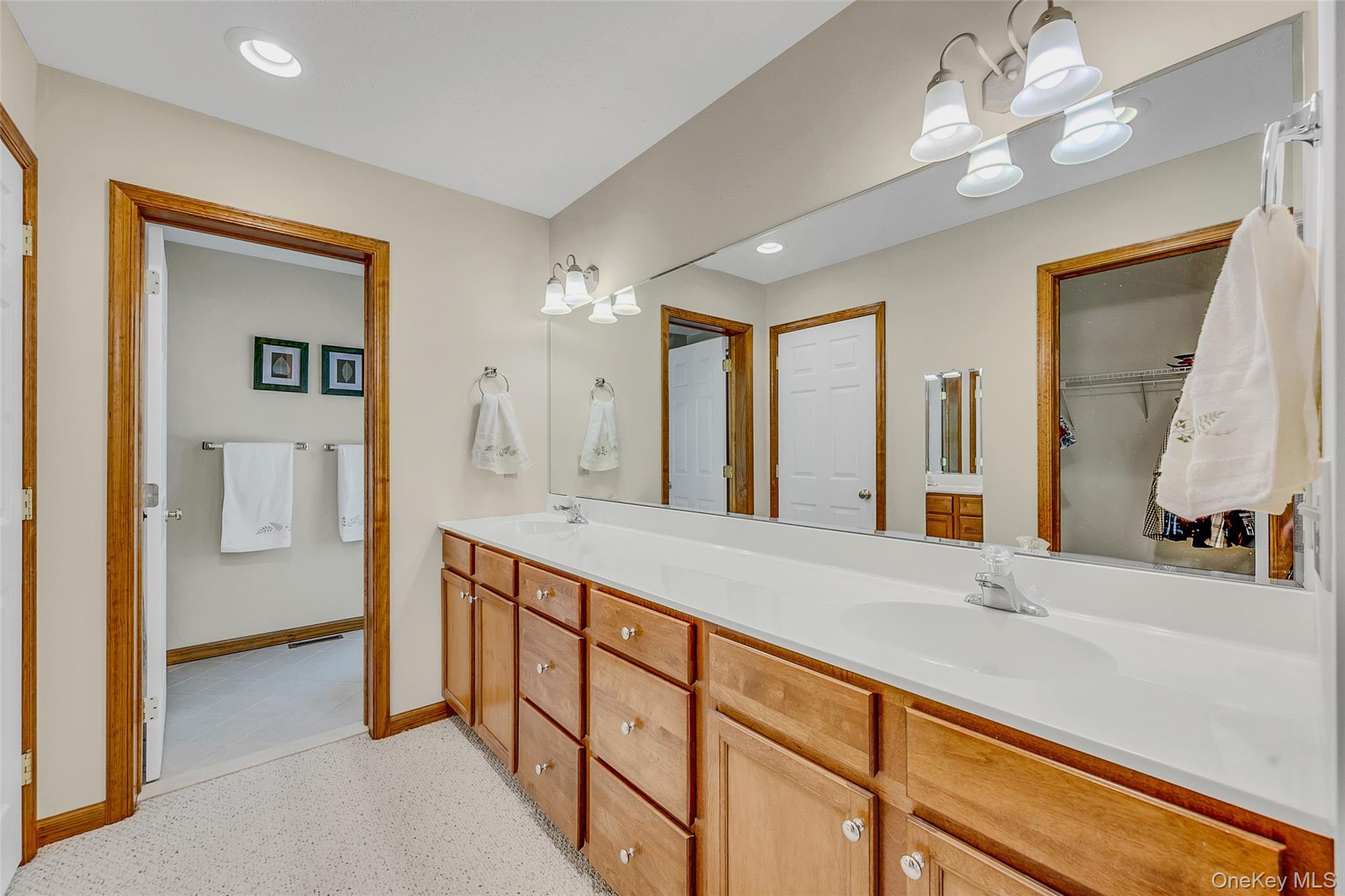 Single Family Road Out Of Area, NY 18424, MLS-1029015-31