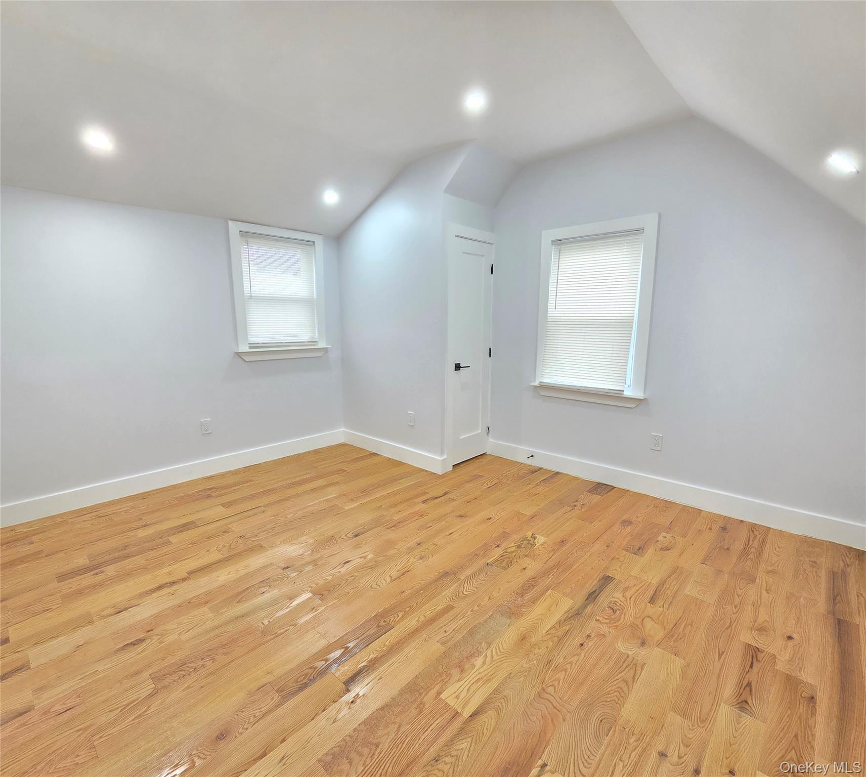 Single Family 132nd Avenue  Queens, NY 11413, MLS-1029038-10