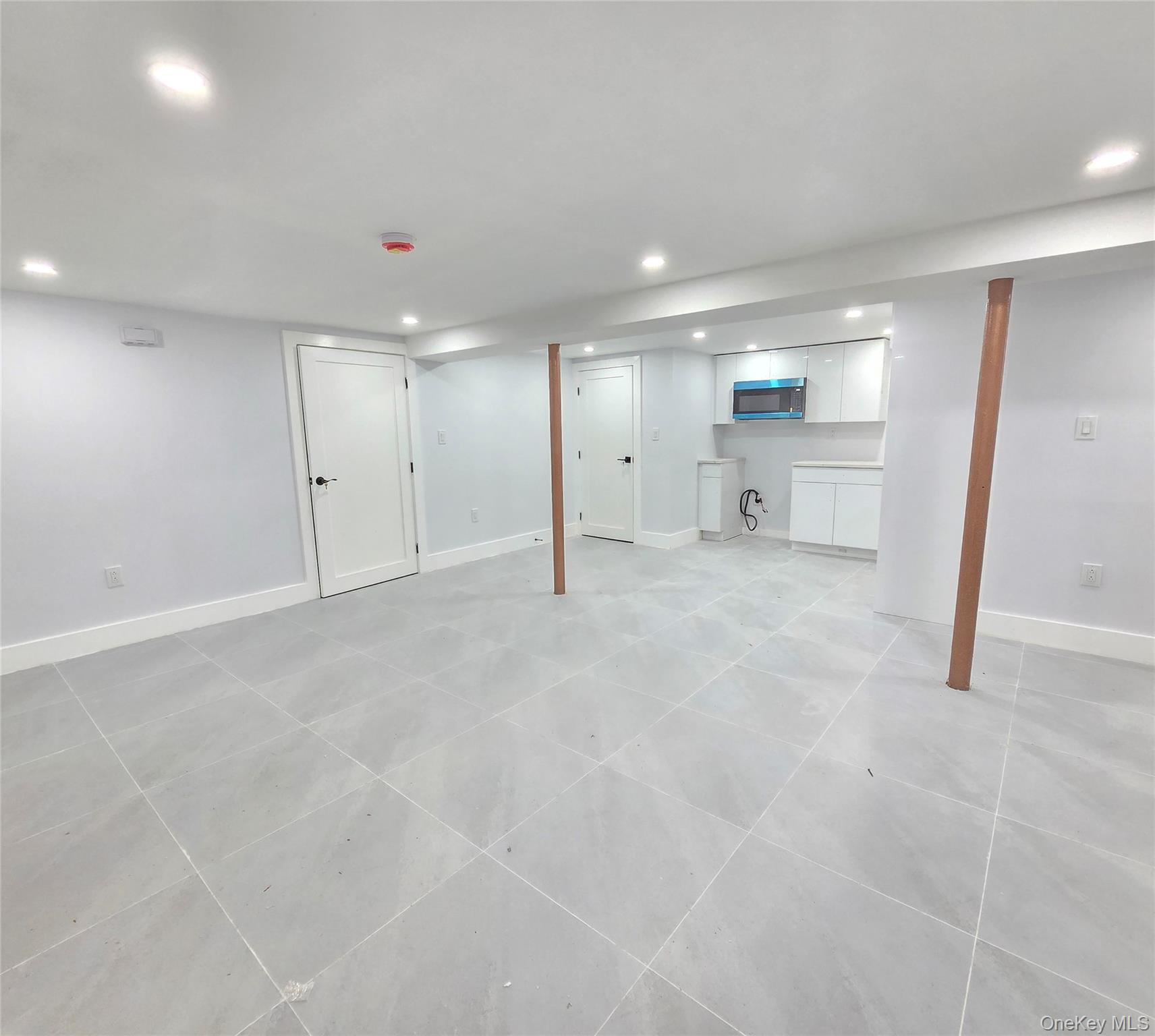 Single Family 132nd Avenue  Queens, NY 11413, MLS-1029038-13