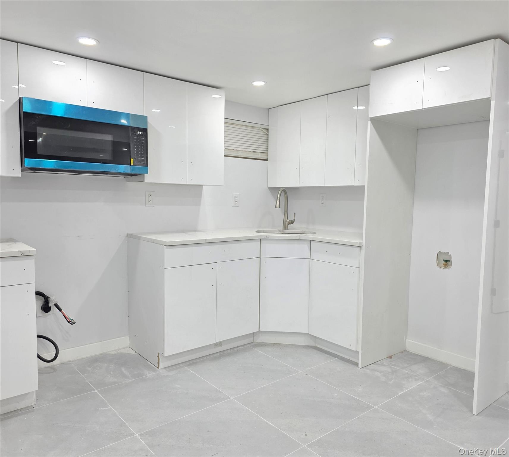 Single Family 132nd Avenue  Queens, NY 11413, MLS-1029038-16