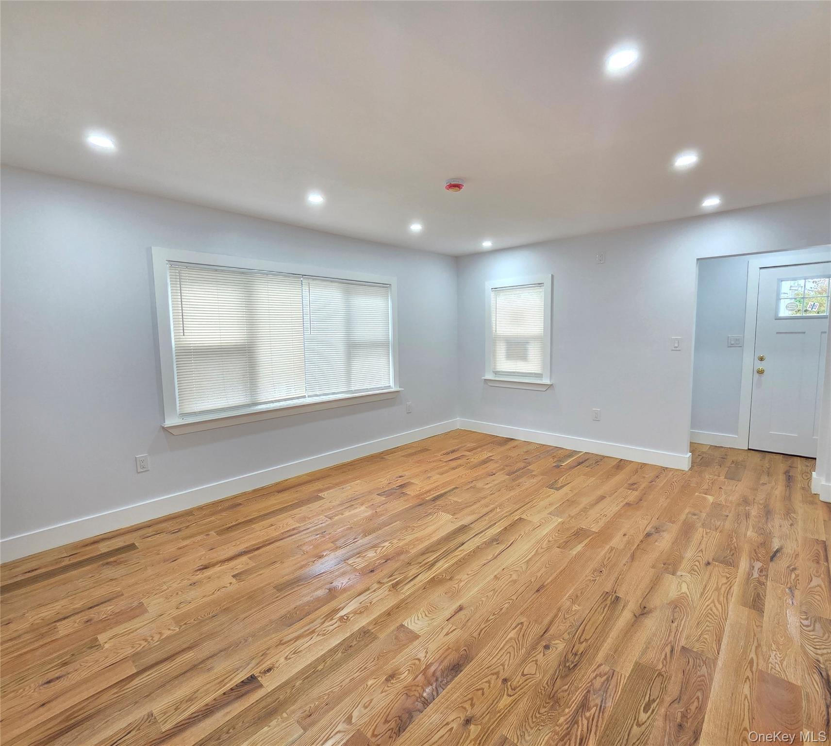 Single Family 132nd Avenue  Queens, NY 11413, MLS-1029038-2
