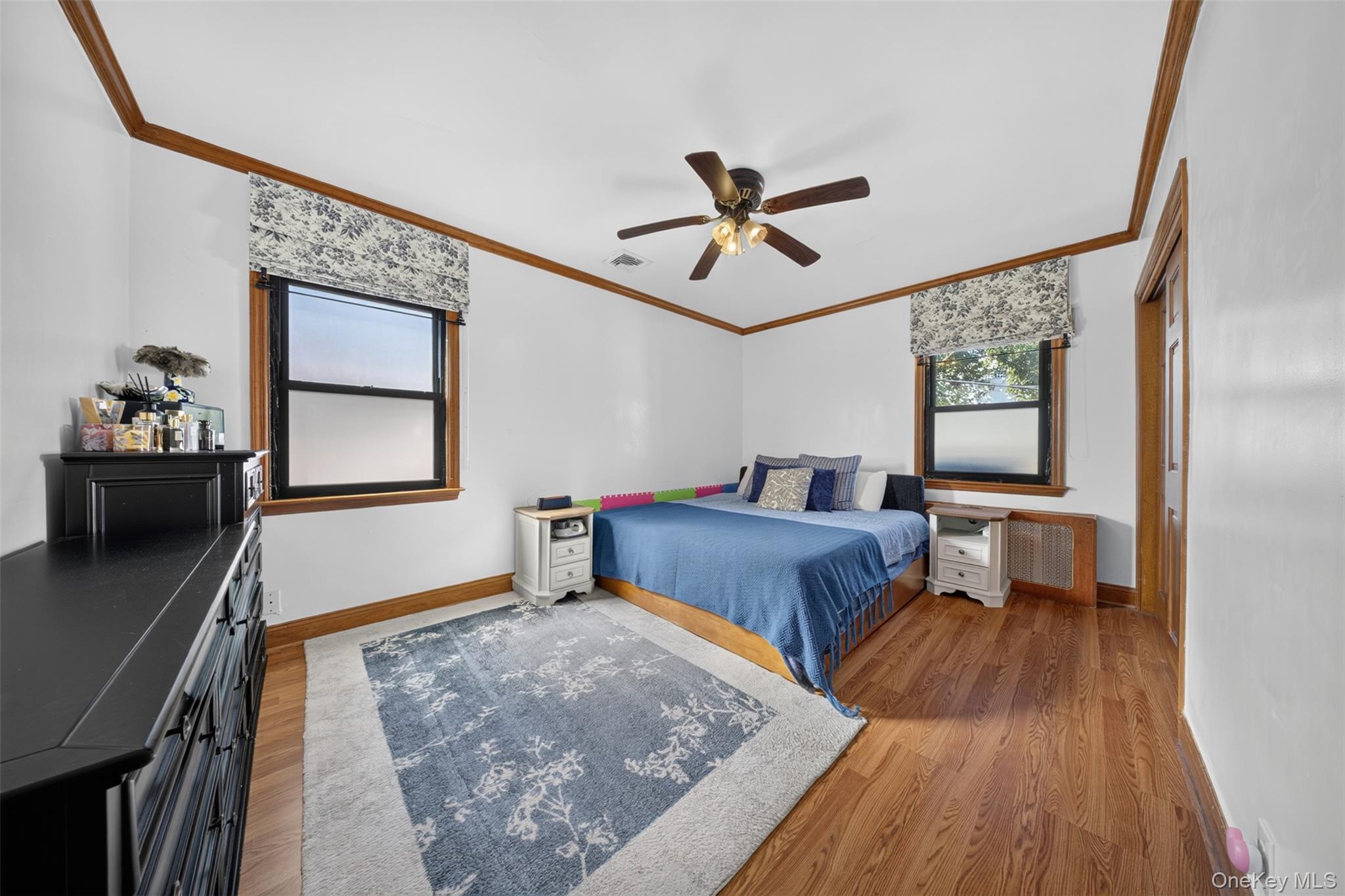 Single Family Pidgeon Meadow Road  Queens, NY 11365, MLS-1029040-16