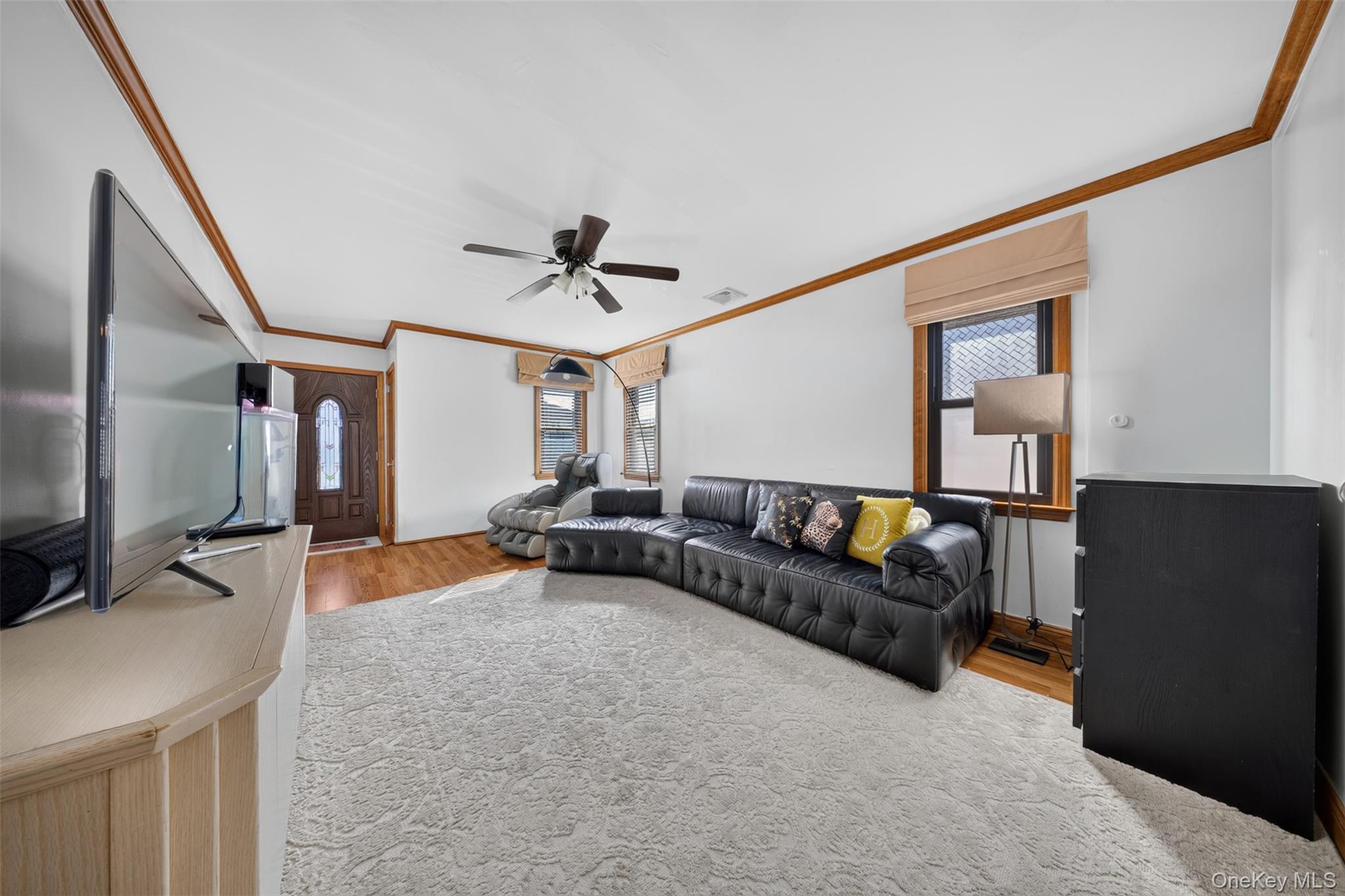 Single Family Pidgeon Meadow Road  Queens, NY 11365, MLS-1029040-7