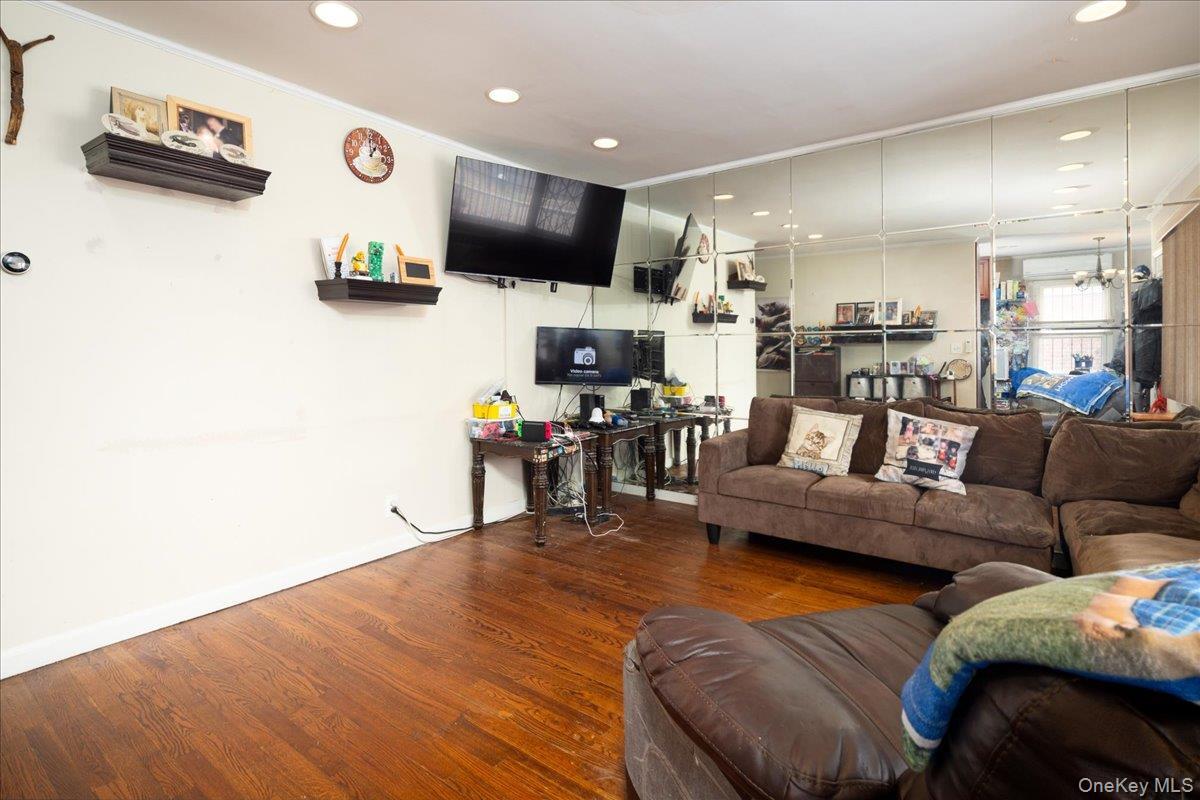 Single Family 168th Street Queens, NY 11358, MLS-1029076-11