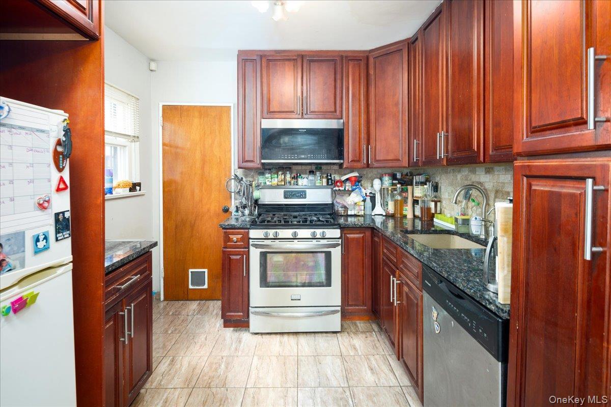 Single Family 168th Street Queens, NY 11358, MLS-1029076-3