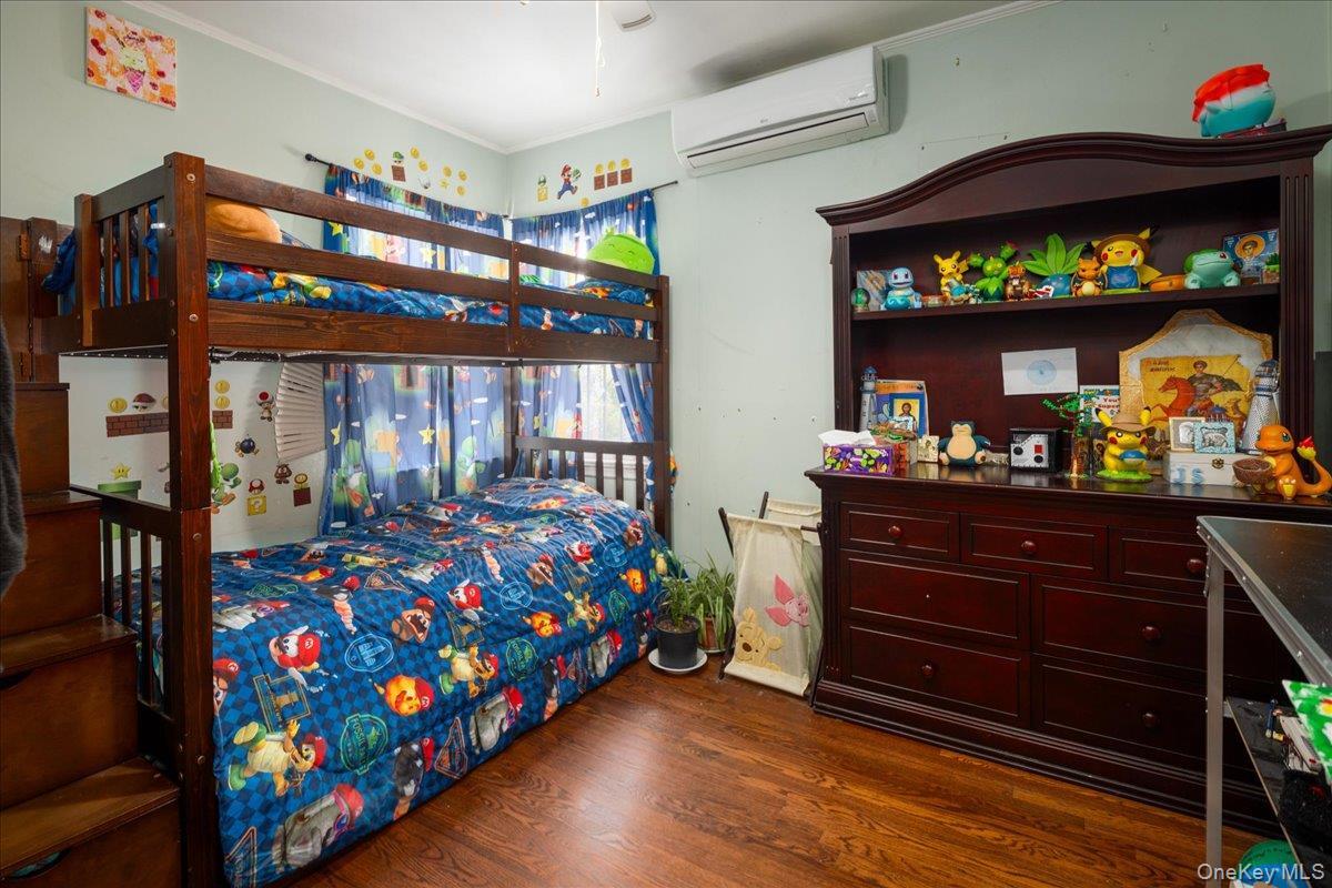 Single Family 168th Street Queens, NY 11358, MLS-1029076-8