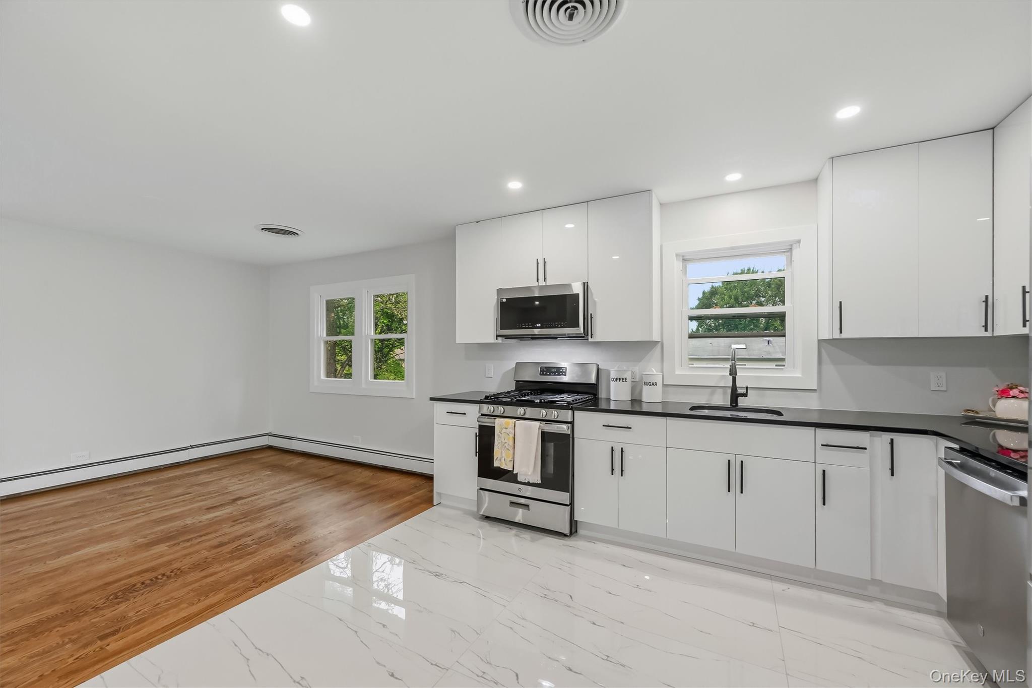 Single Family Manhattan Avenue Orange County, NY 10940, MLS-1029090-15