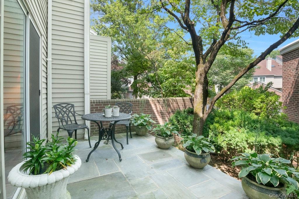 Single Family Waterside Close  Westchester County, NY 10709, MLS-1029098-2