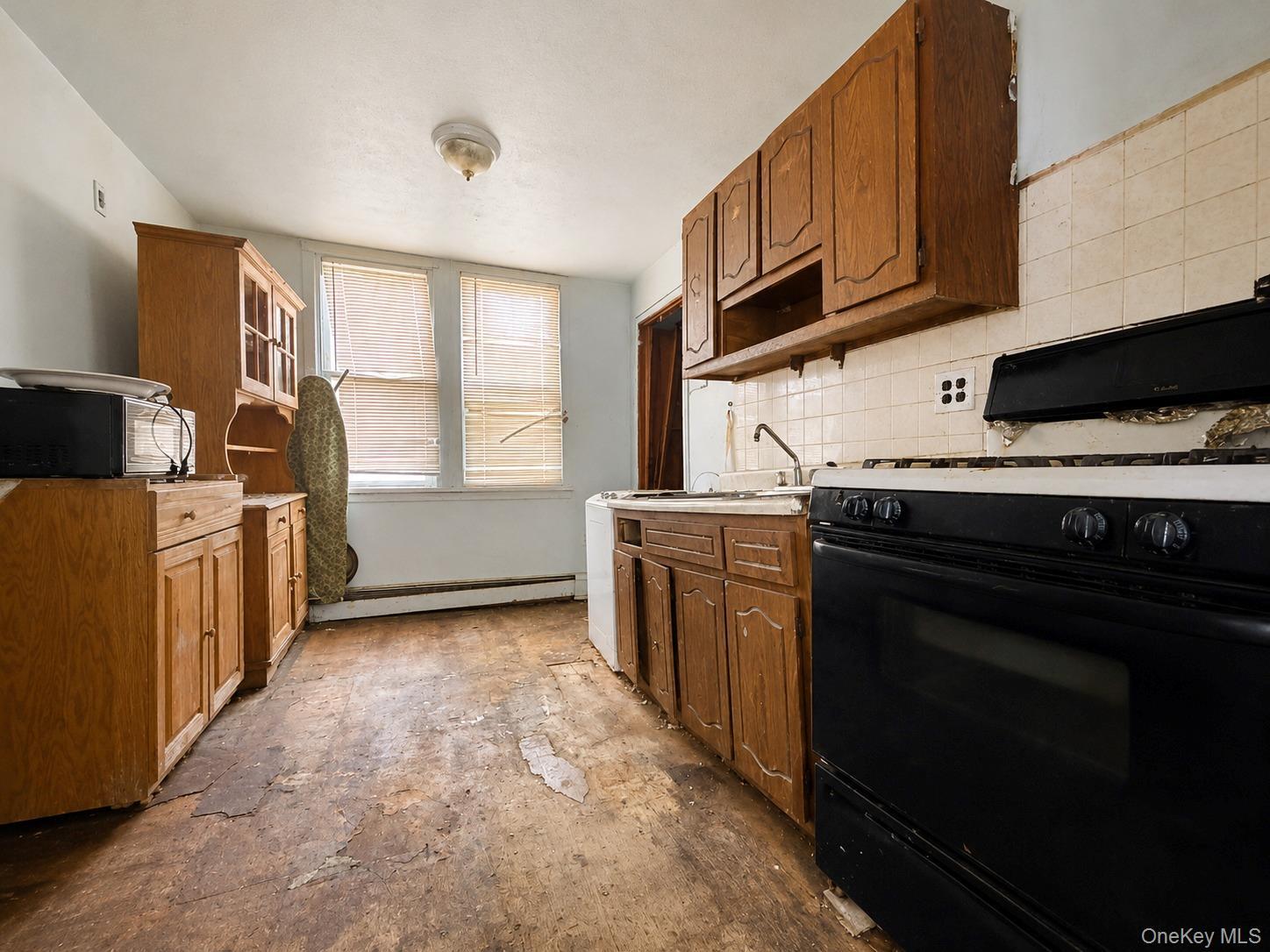 Single Family 124th Street Queens, NY 11356, MLS-1029114-12