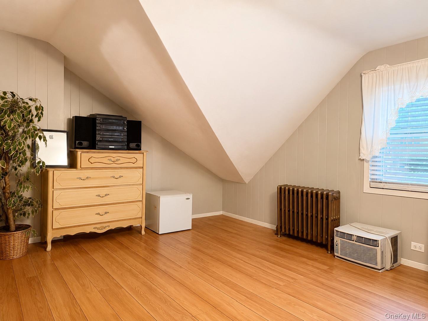 Single Family 124th Street Queens, NY 11356, MLS-1029114-8