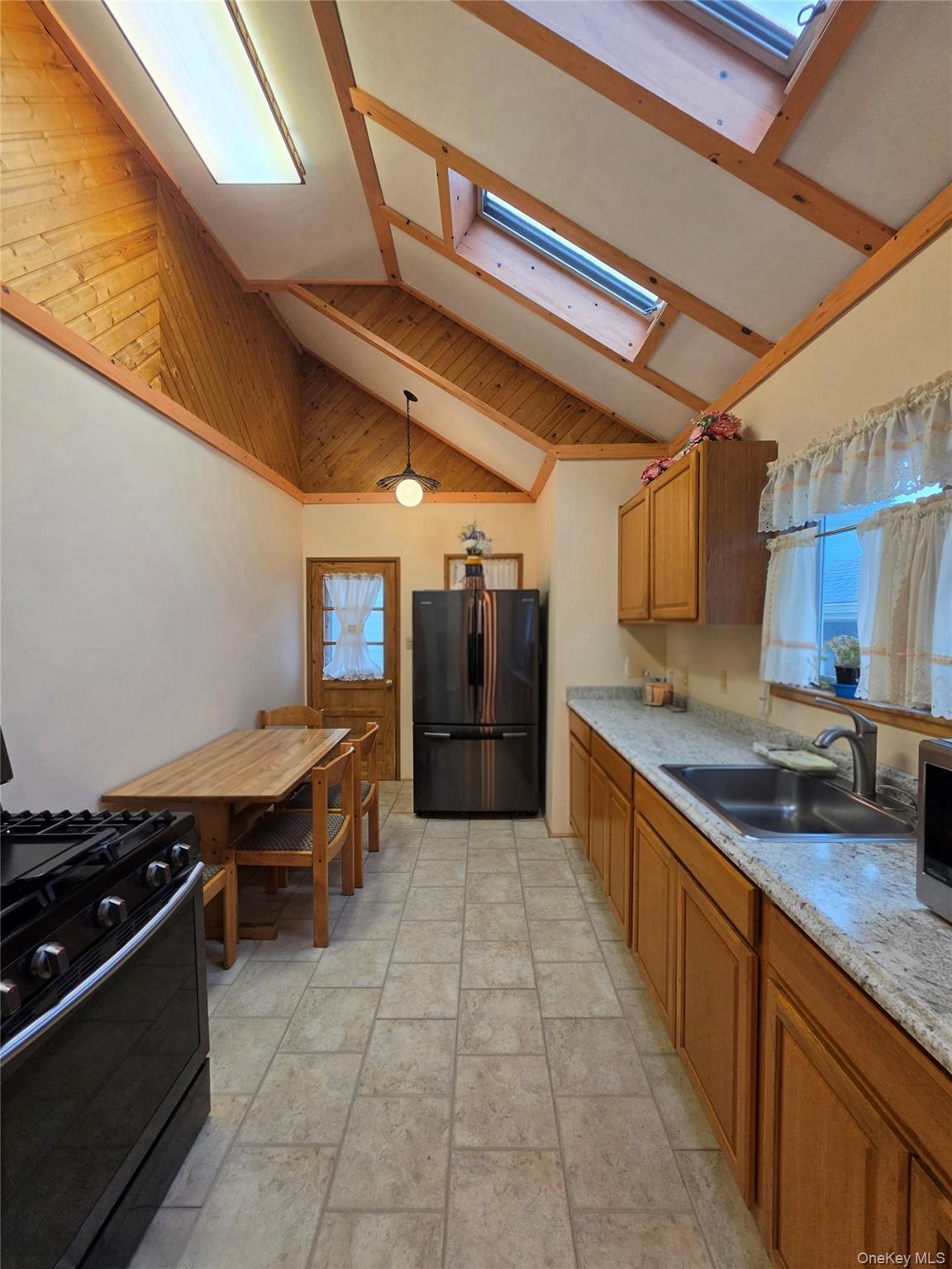 Single Family 102nd Street Queens, NY 11414, MLS-1029116-4
