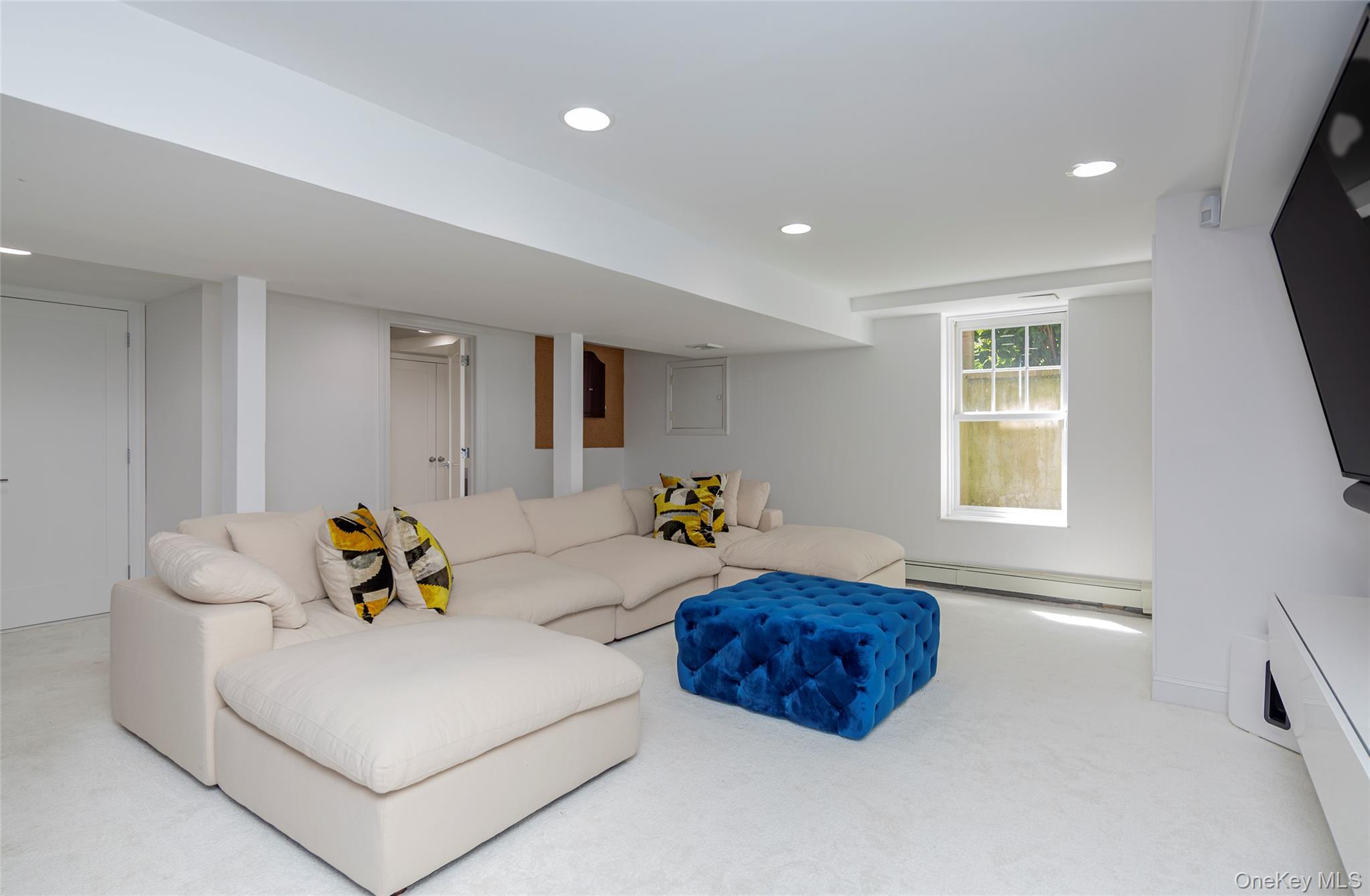 Single Family Noyack Path  Suffolk County, NY 11976, MLS-1029122-33