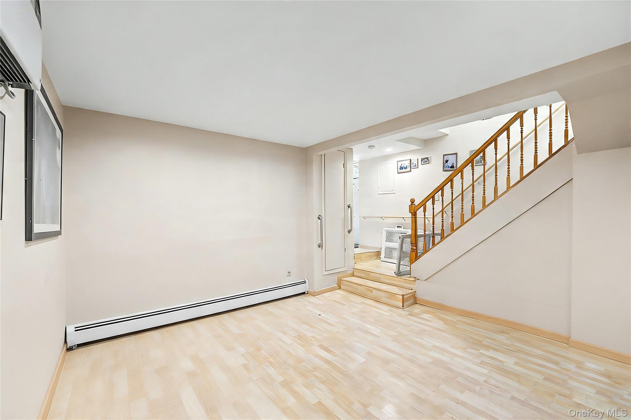 Single Family 52nd Drive  Queens, NY 11378, MLS-1029126-8