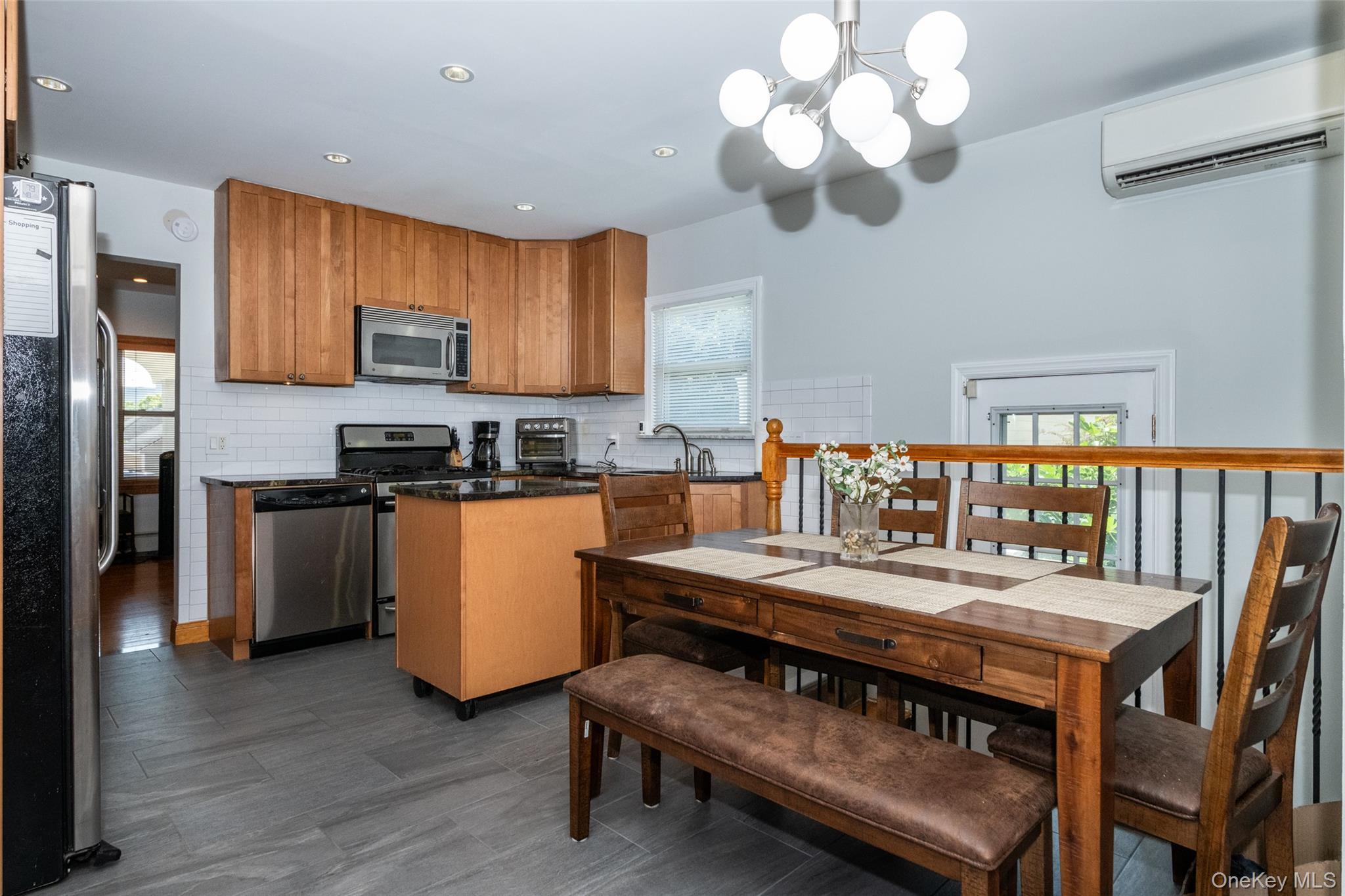 Single Family Mc Owen Avenue Bronx, NY 10475, MLS-1029132-10