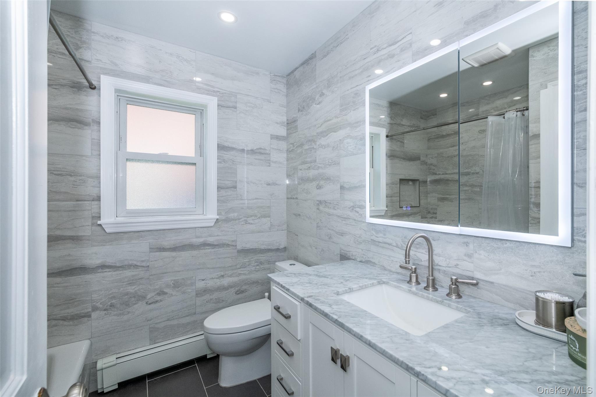 Single Family Mc Owen Avenue Bronx, NY 10475, MLS-1029132-15
