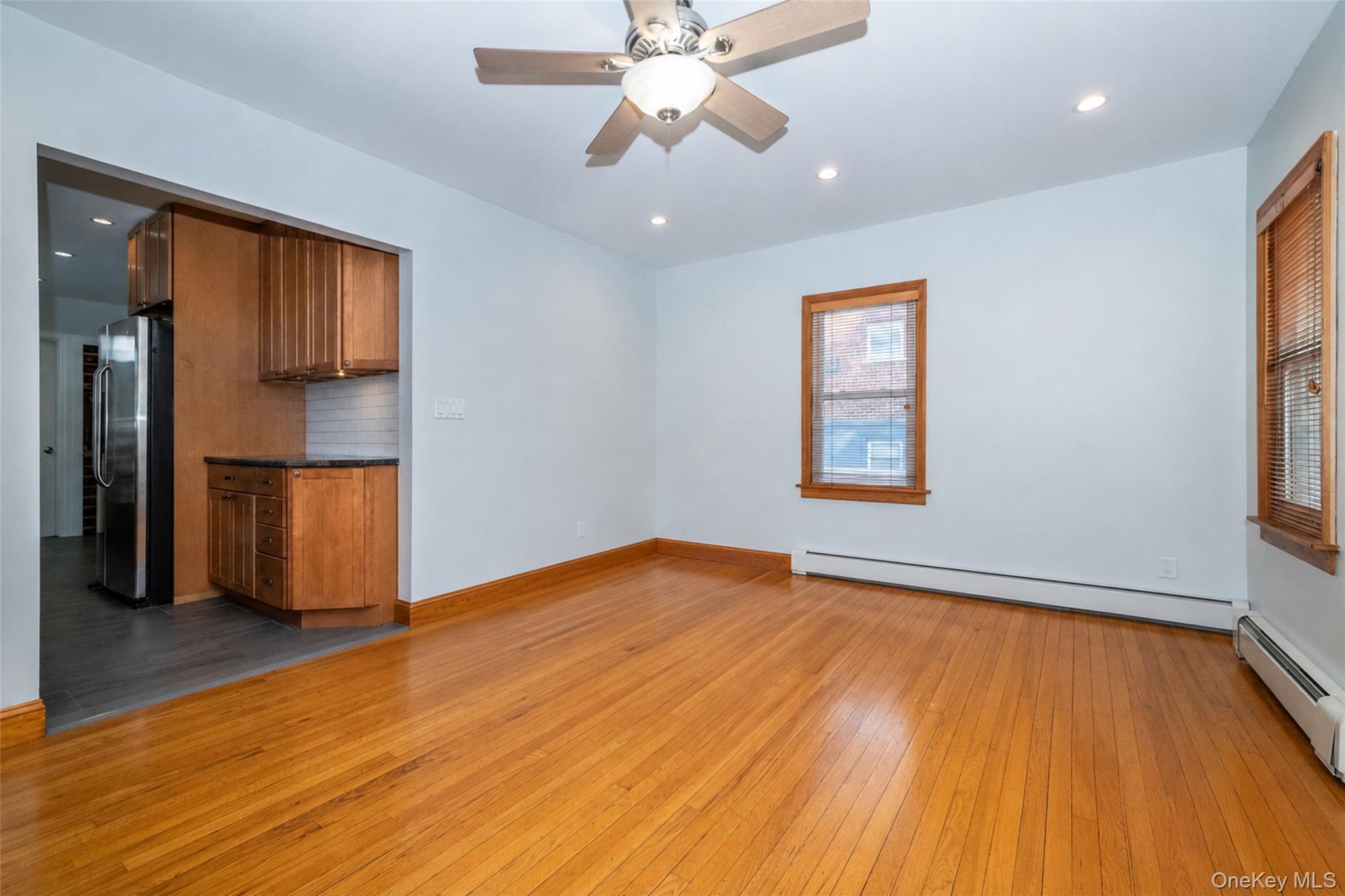 Single Family Mc Owen Avenue Bronx, NY 10475, MLS-1029132-8