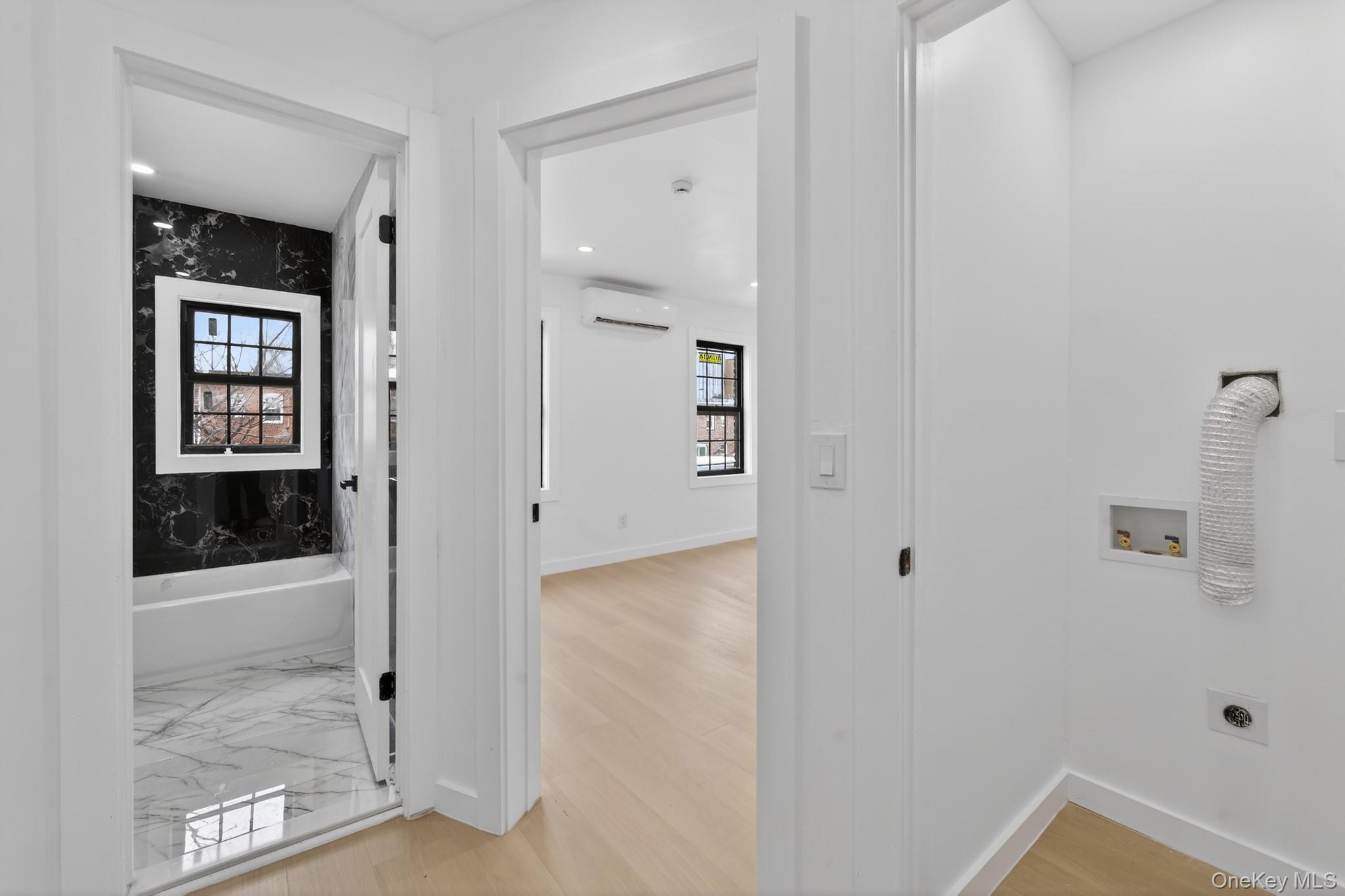Single Family 200th Street Queens, NY 11412, MLS-1029137-11