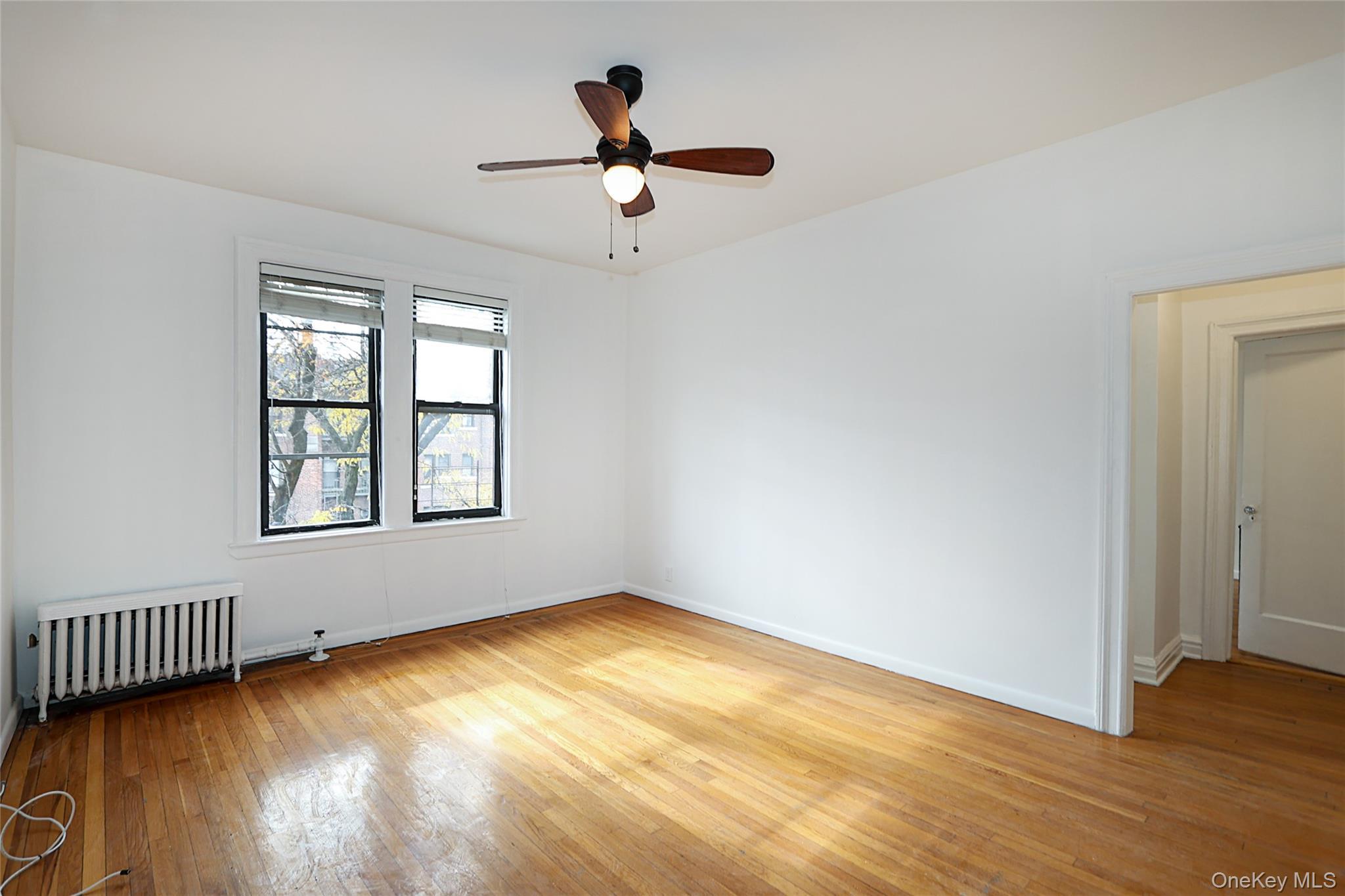 Apartment Metropolitan Avenue  Queens, NY 11418, MLS-1029159-6