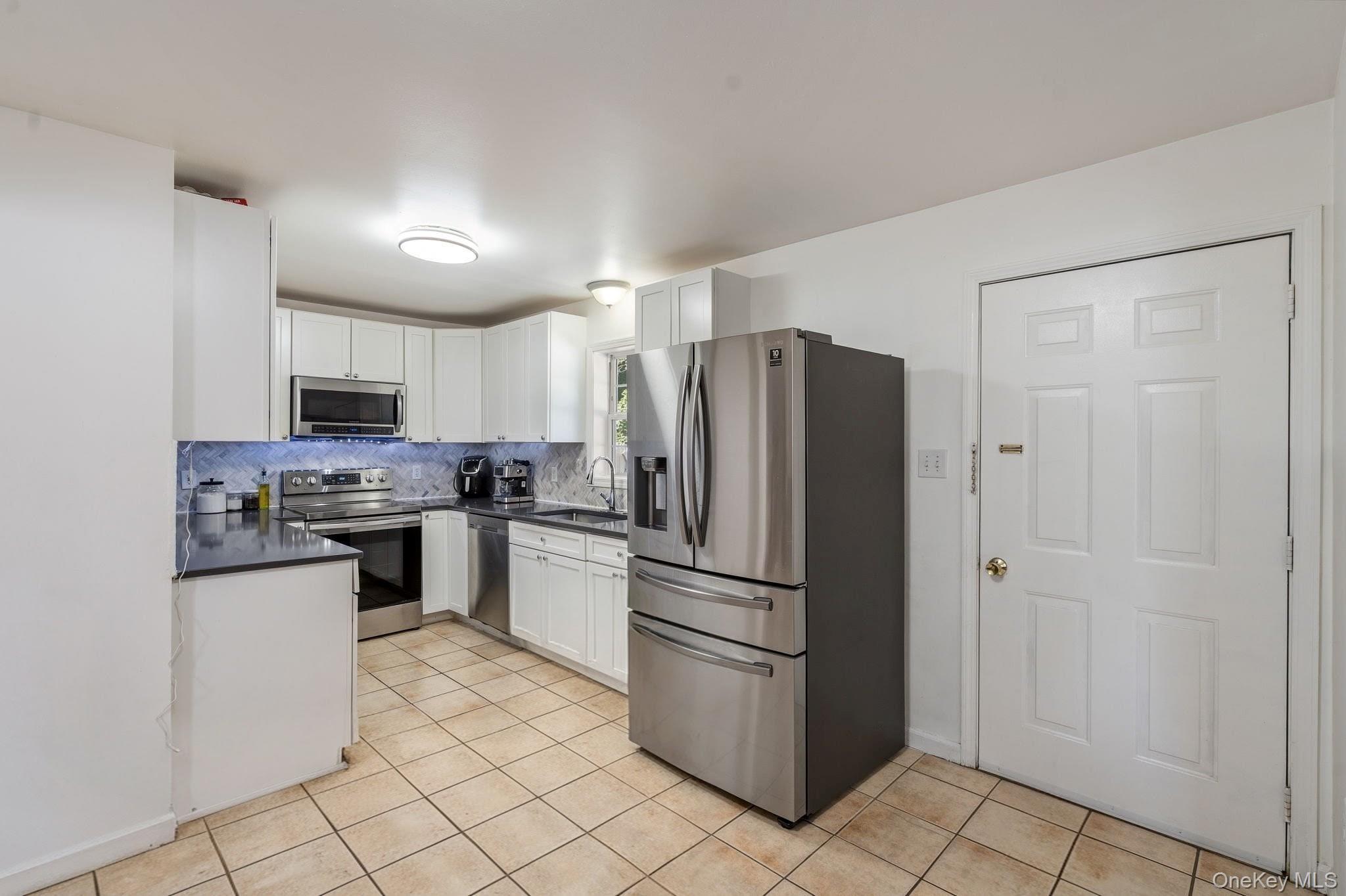 Single Family Mews Alley Dutchess County, NY 12603, MLS-1029166-7