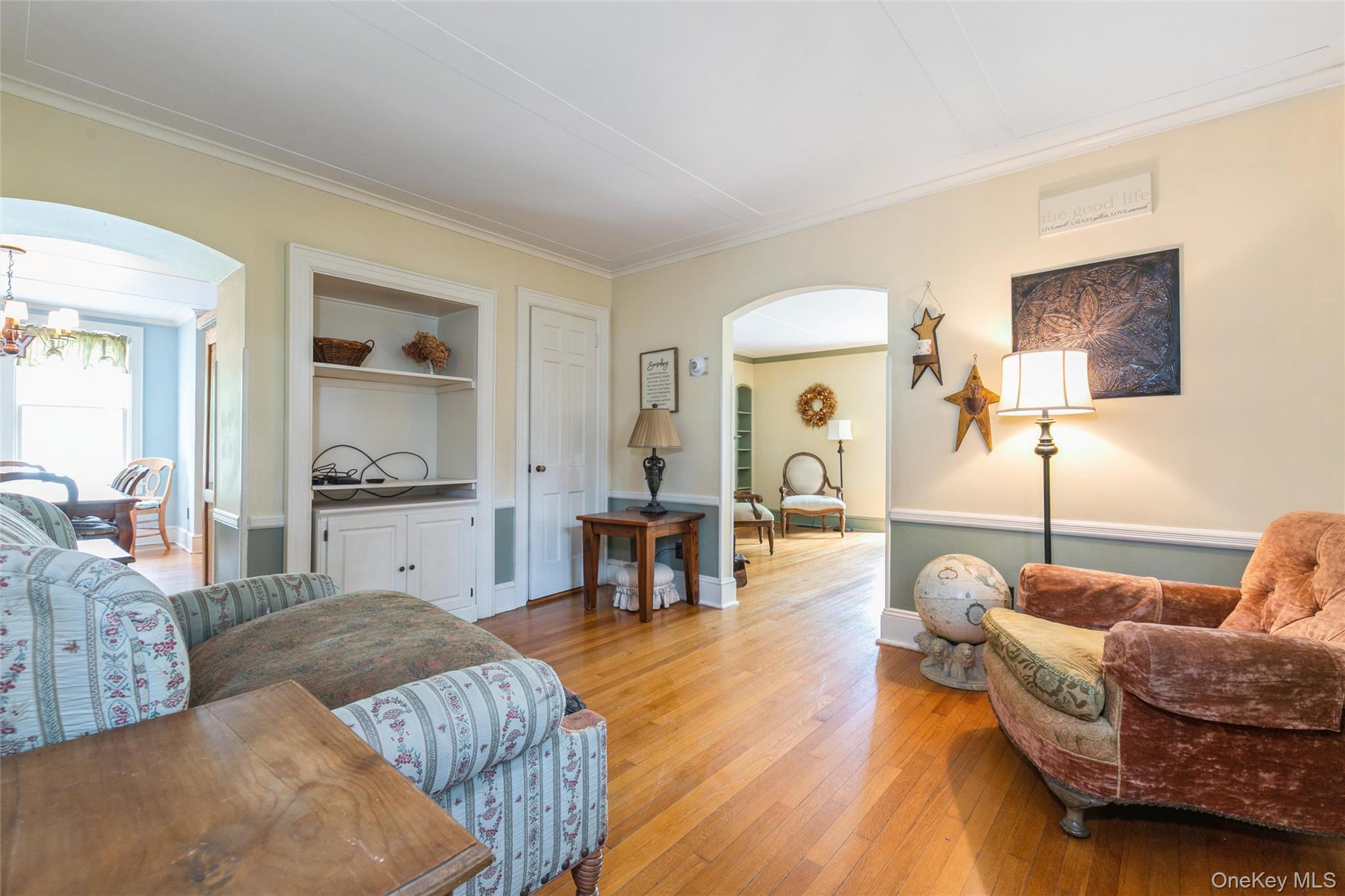 Single Family Greene Avenue Suffolk County, NY 11782, MLS-1029167-11