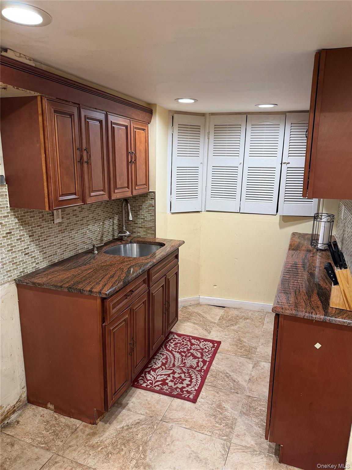 Apartment Huxley Street Queens, NY 11422, MLS-1029177-4