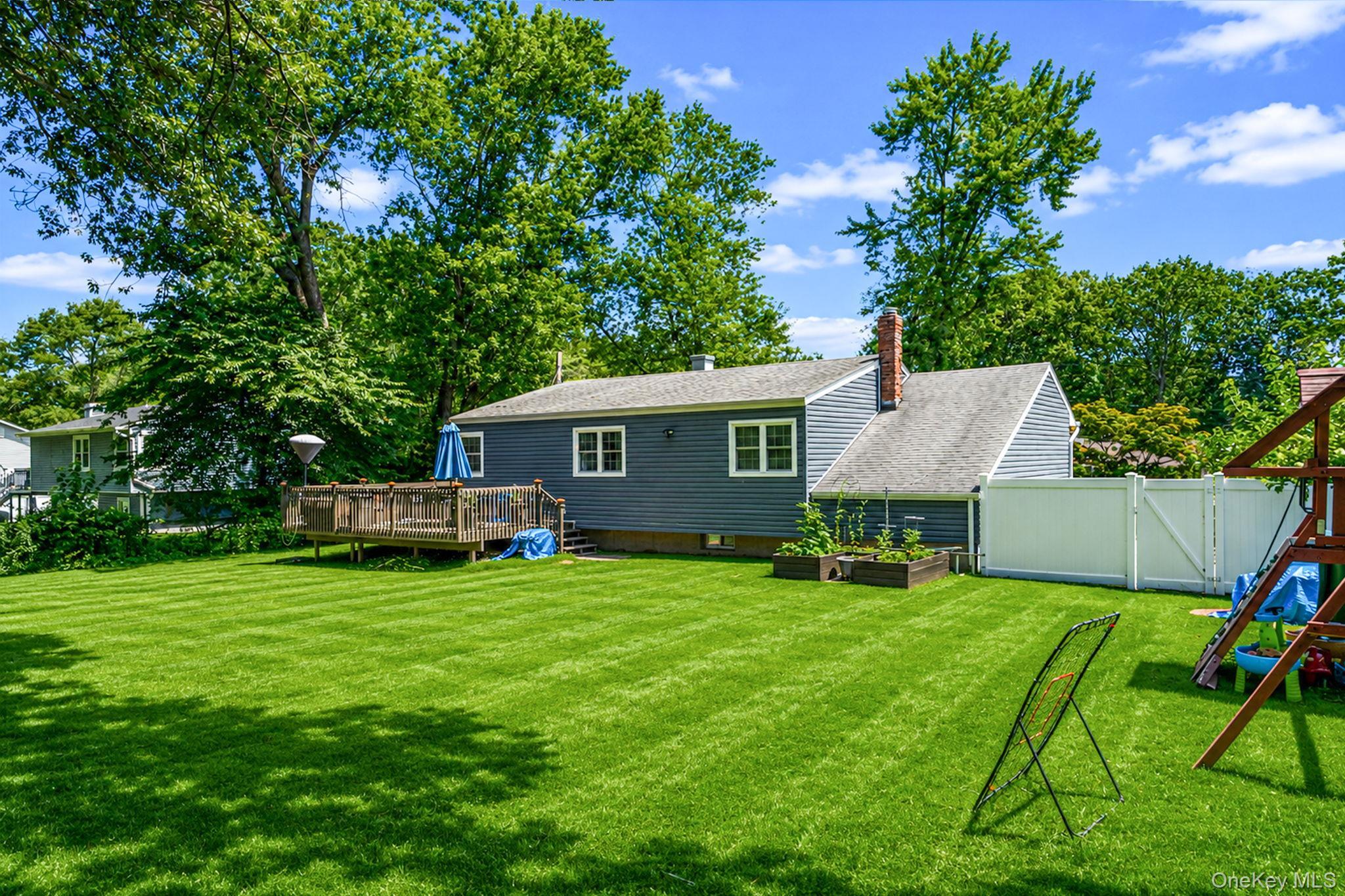 Single Family Antler Lane Suffolk County, NY 11720, MLS-1029179-21
