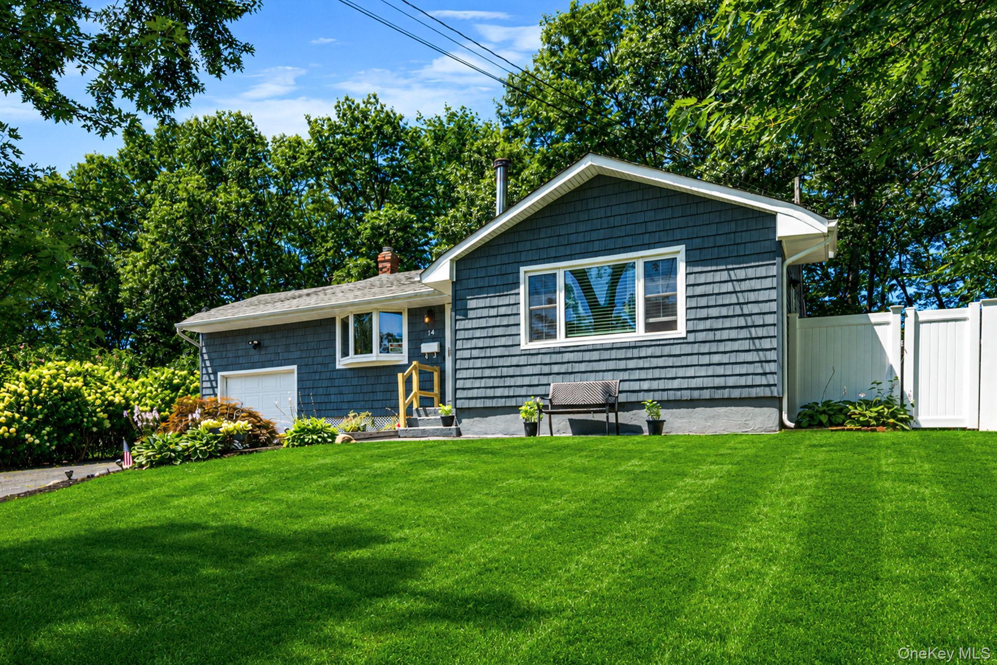 Single Family Antler Lane Suffolk County, NY 11720, MLS-1029179-3