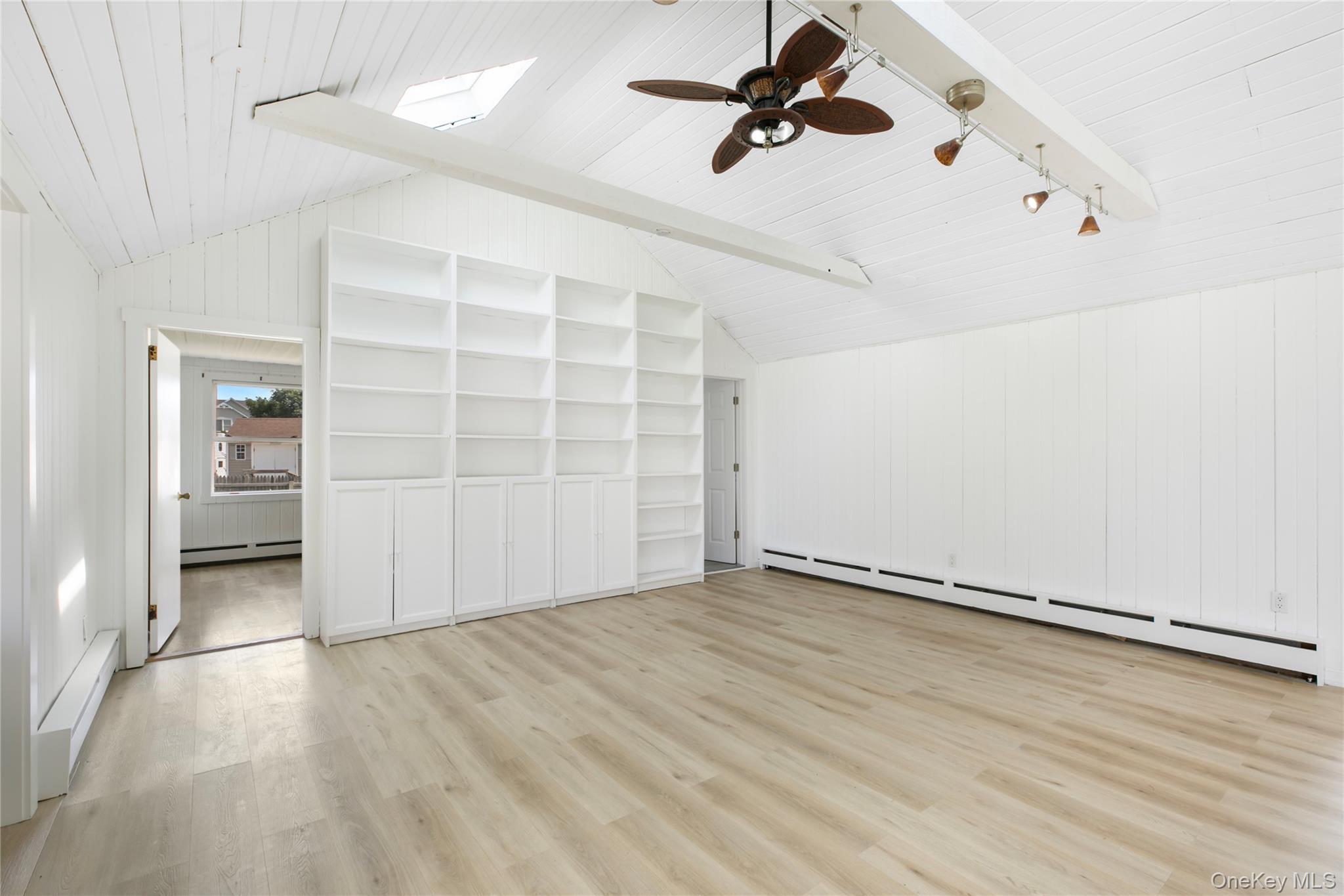 Single Family Gardners Lane Suffolk County, NY 11946, MLS-1029188-11
