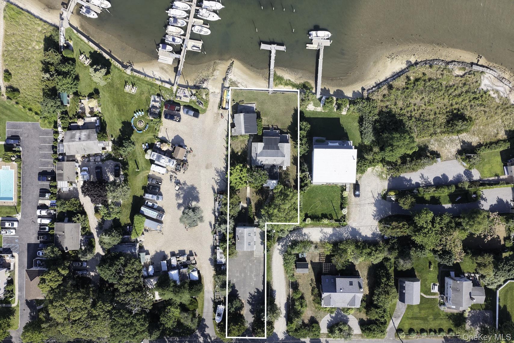Single Family Gardners Lane Suffolk County, NY 11946, MLS-1029188-3