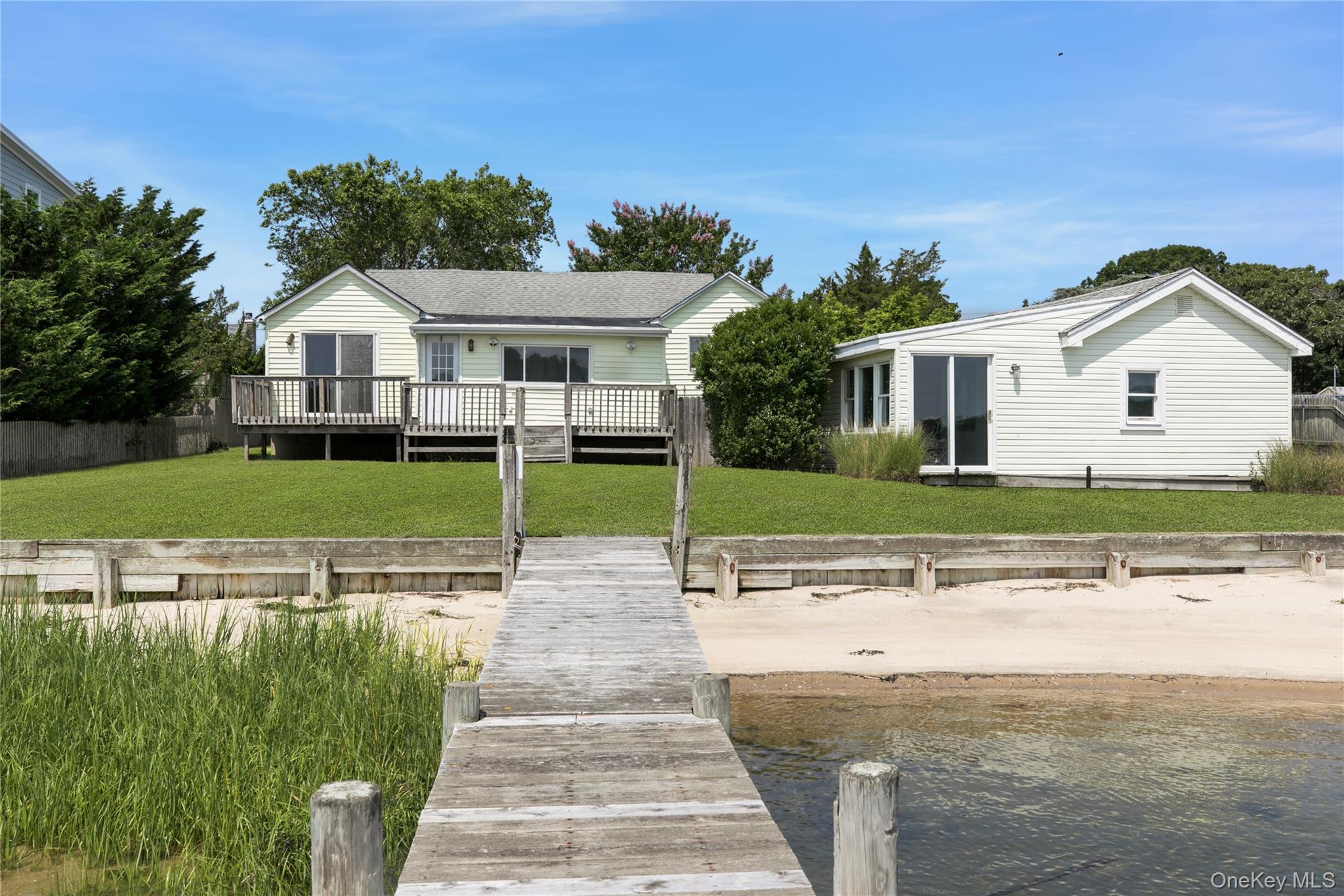 Single Family Gardners Lane Suffolk County, NY 11946, MLS-1029188-4