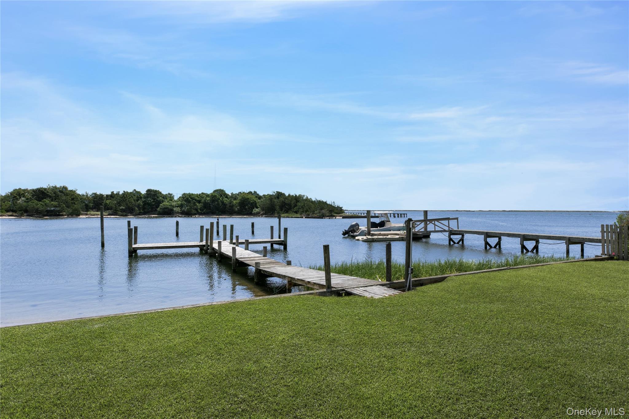 Single Family Gardners Lane Suffolk County, NY 11946, MLS-1029188-5