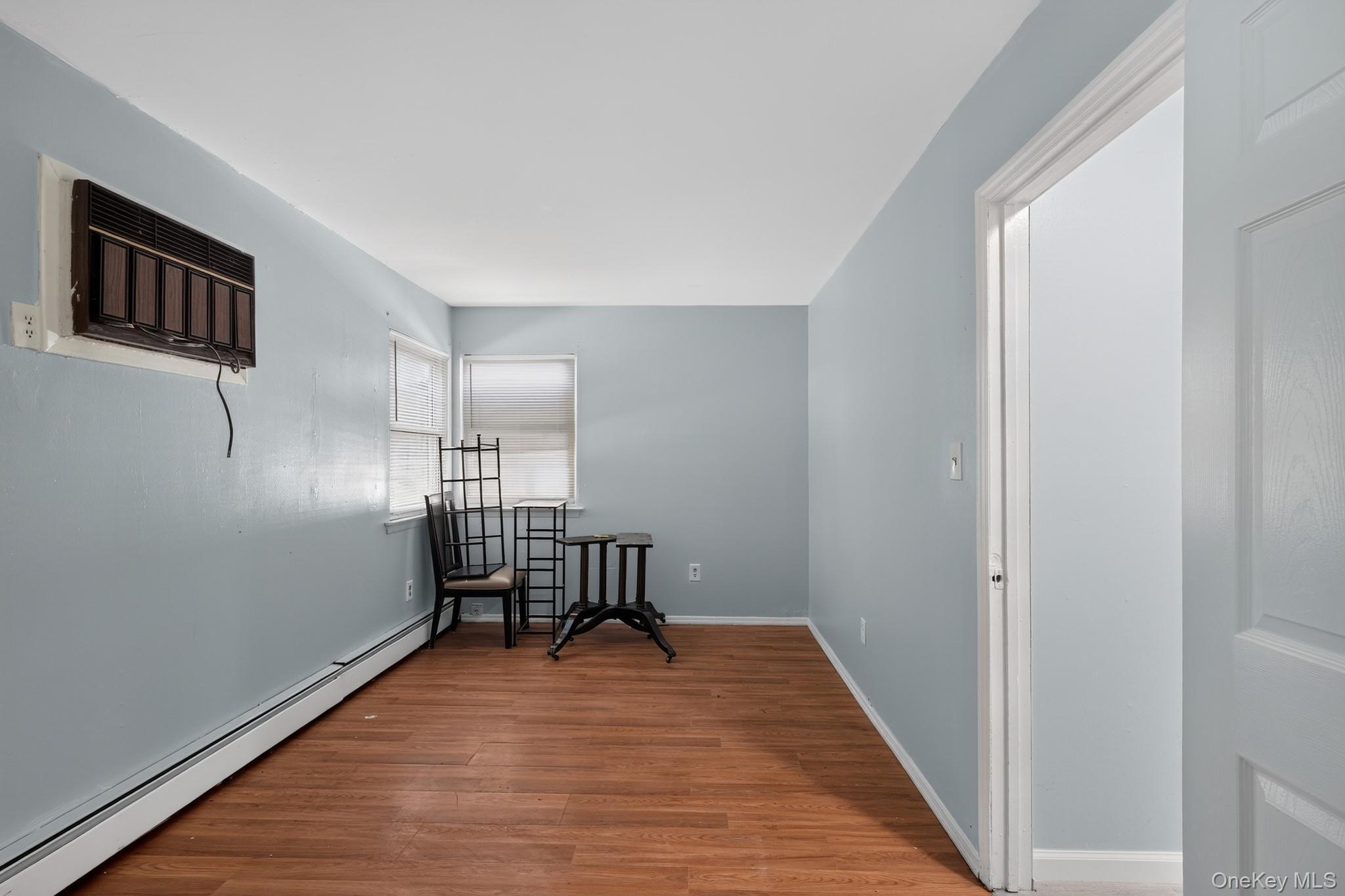 Single Family Hickory Place Suffolk County, NY 11706, MLS-1029205-23
