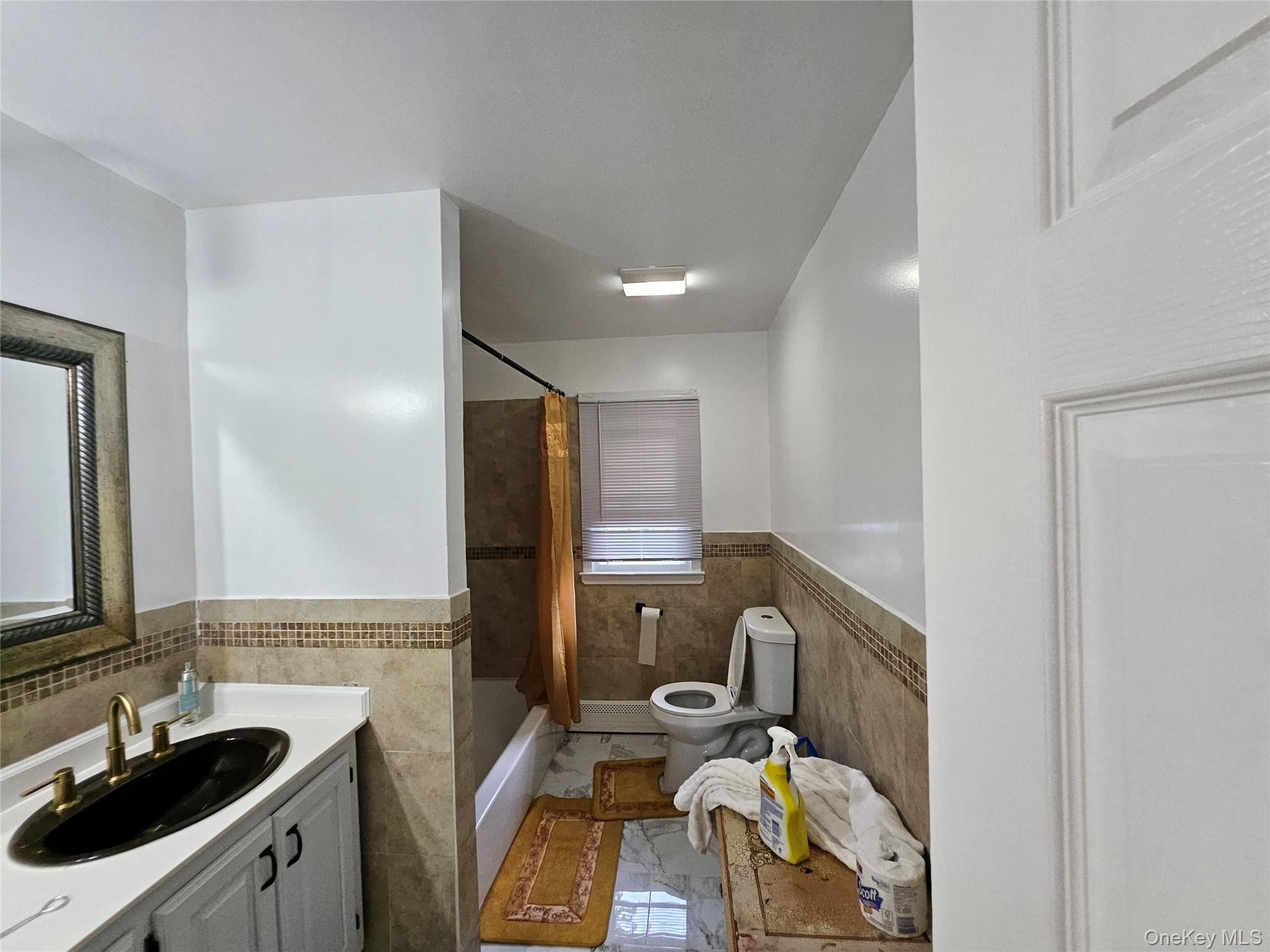 Single Family New York Avenue Suffolk County, NY 11706, MLS-1029207-23