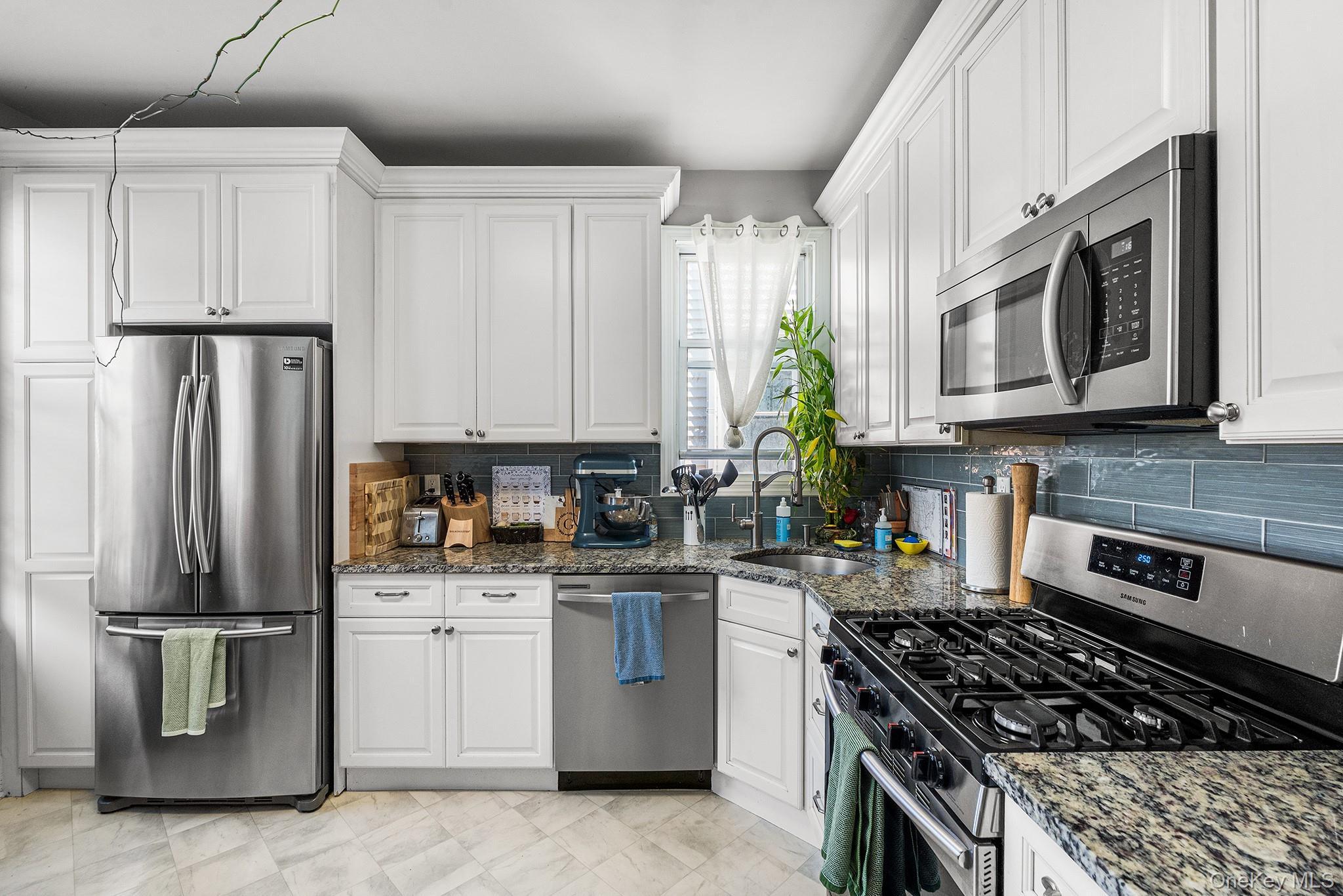 Single Family W 37th Street Out Of Area, NY 07002, MLS-1029229-4