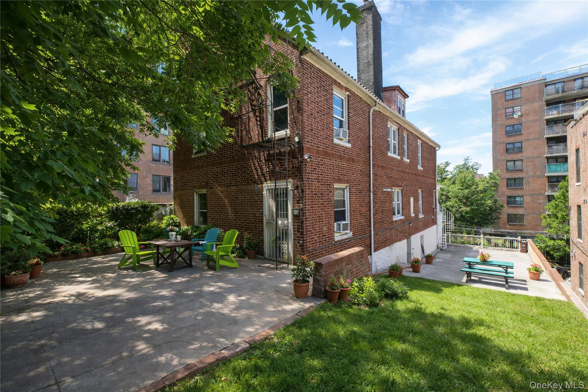 Single Family Kingsbridge Terrace Bronx, NY 10463, MLS-1029231-22