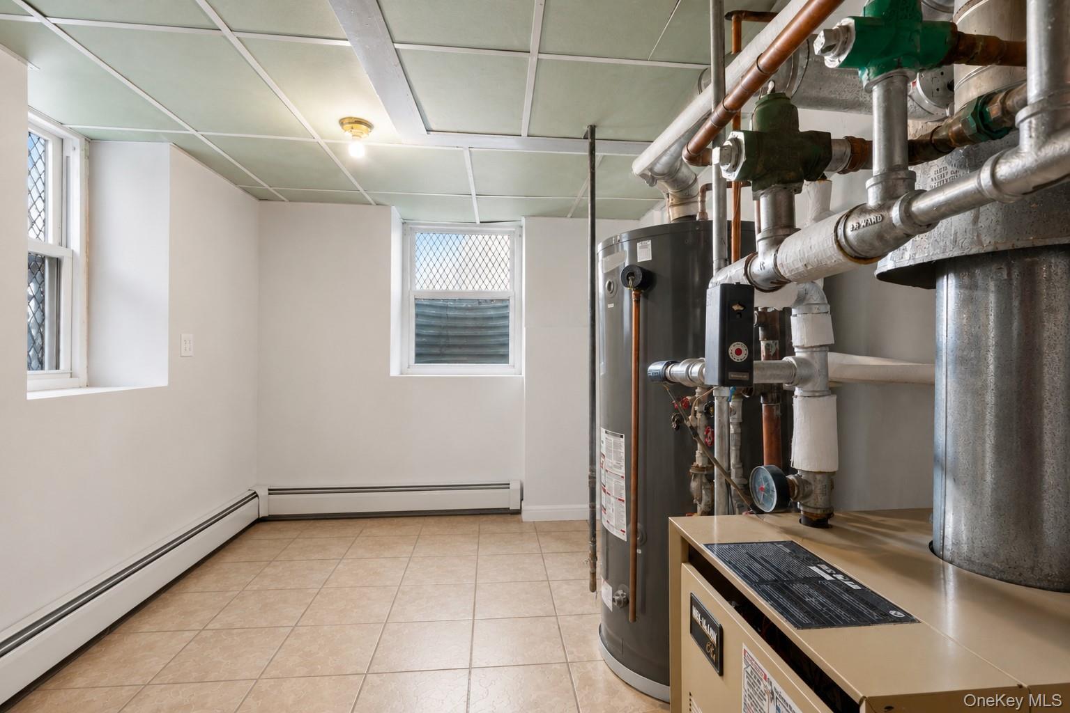 Single Family Lyon Avenue Bronx, NY 10462, MLS-1029232-18