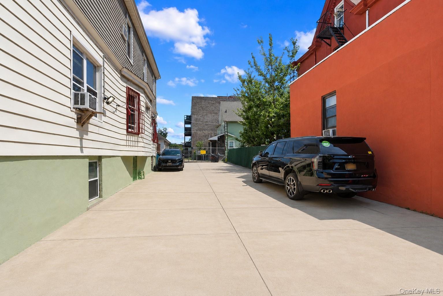 Single Family Lyon Avenue Bronx, NY 10462, MLS-1029232-33