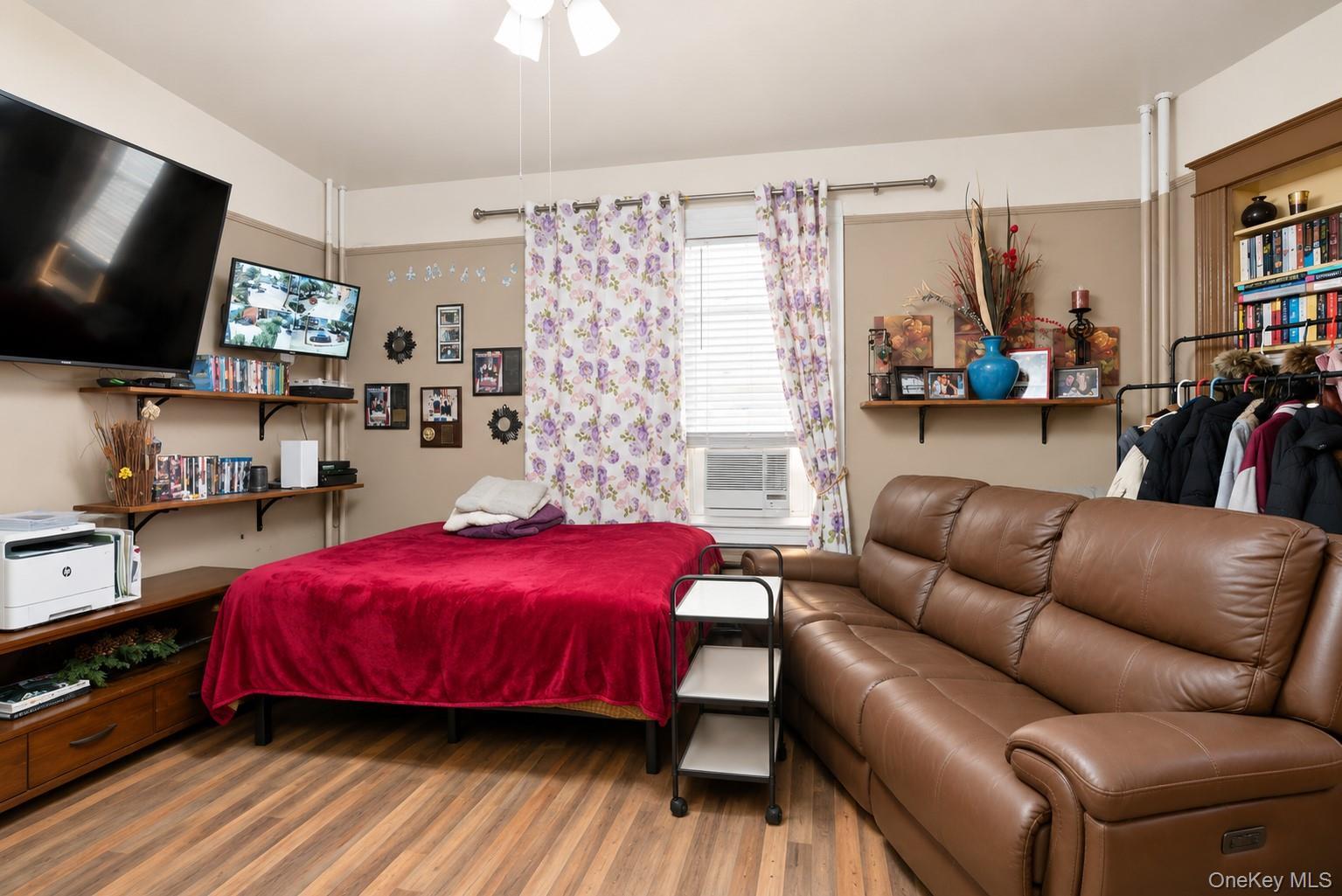 Single Family Lyon Avenue Bronx, NY 10462, MLS-1029232-35