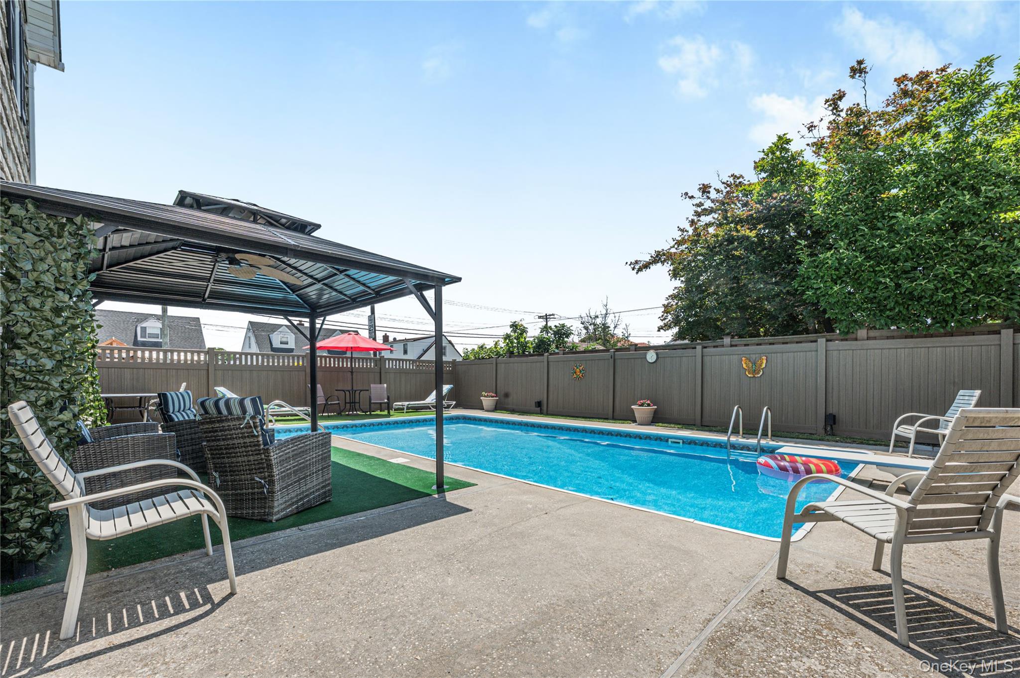 Single Family 157th Avenue  Queens, NY 11414, MLS-1029234-32