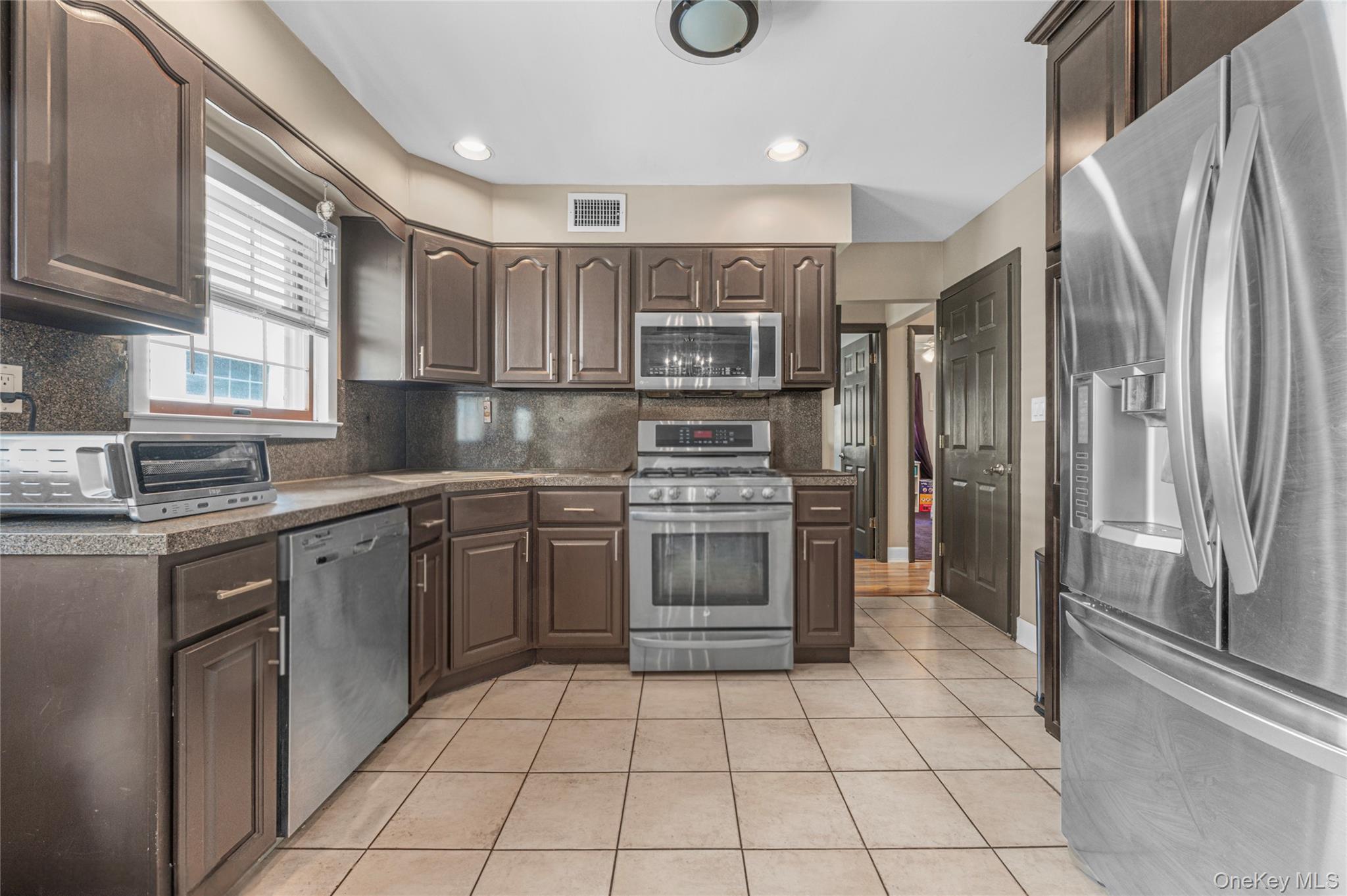 Single Family 157th Avenue  Queens, NY 11414, MLS-1029234-8