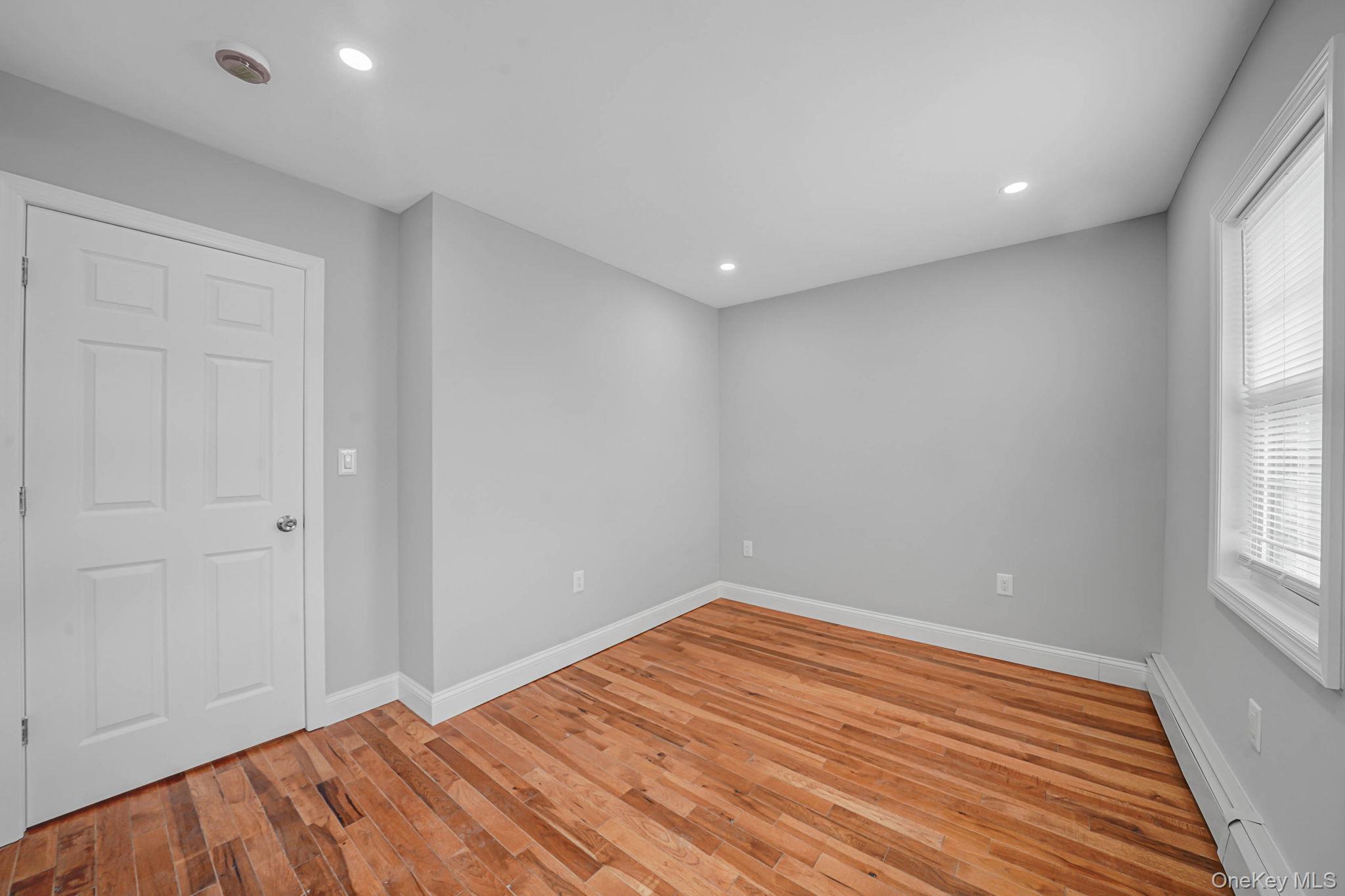 Single Family 92nd Street Queens, NY 11421, MLS-1029257-6