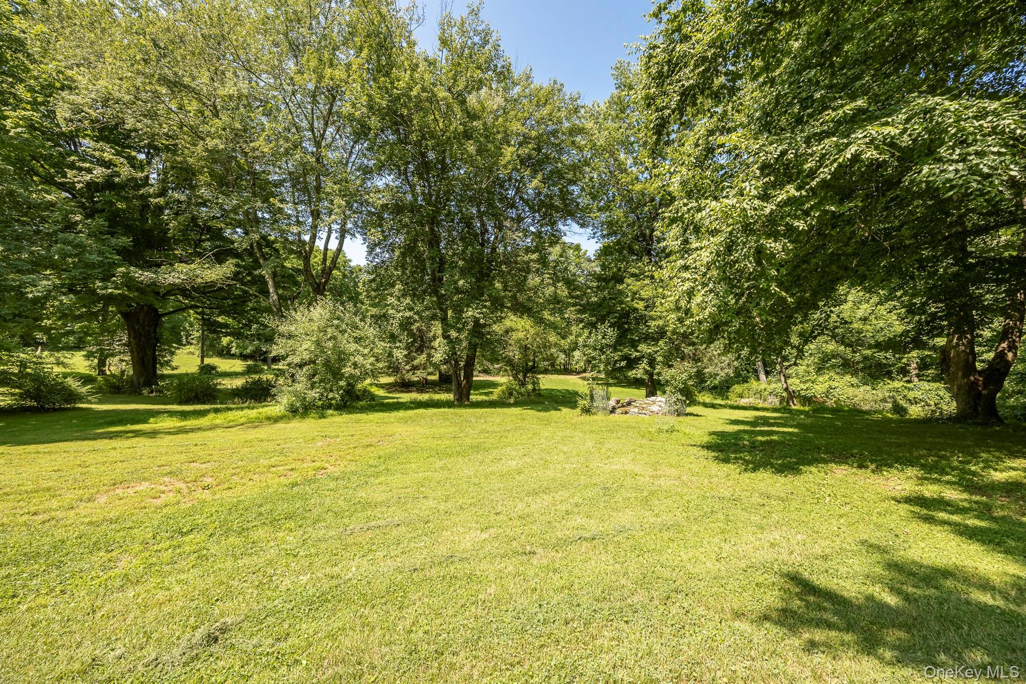 Single Family Hunns Lake Place Dutchess County, NY 12581, MLS-1029261-15