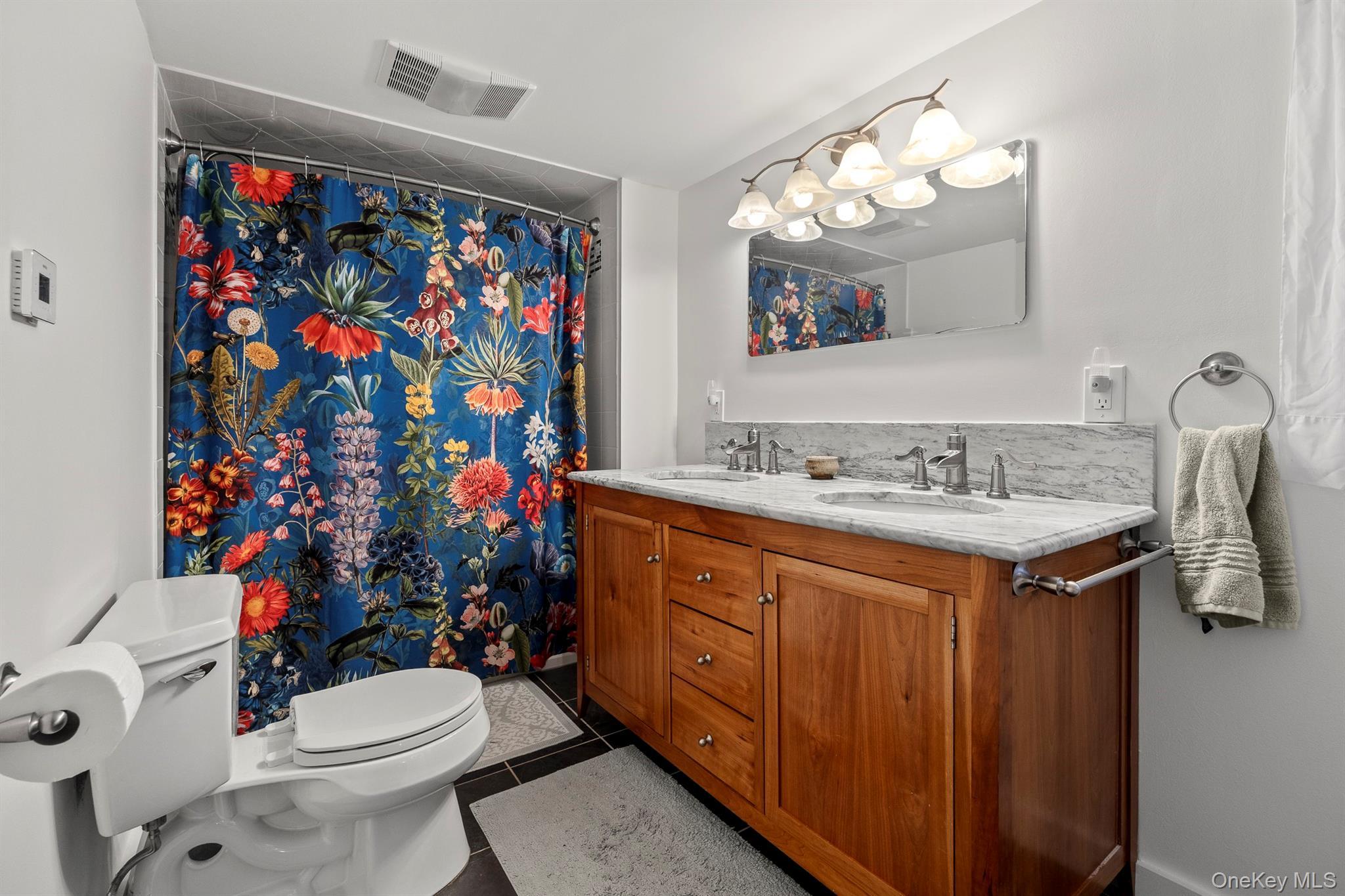 Single Family Hunns Lake Place Dutchess County, NY 12581, MLS-1029261-23