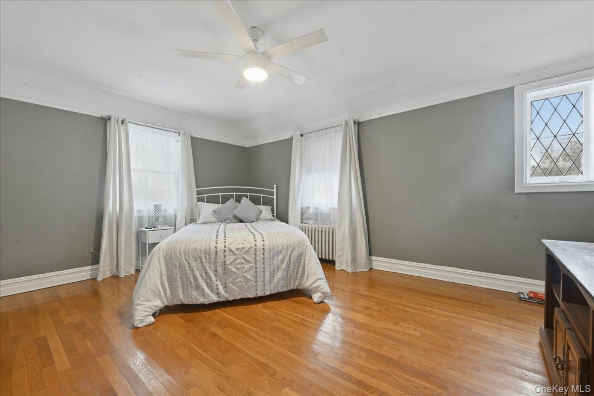 Single Family Locust Street  Nassau County, NY 11001, MLS-1029276-25