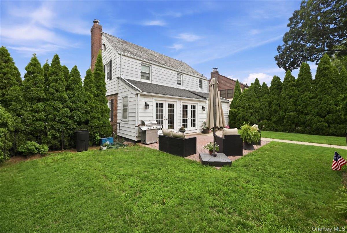 Single Family Locust Street  Nassau County, NY 11001, MLS-1029276-38