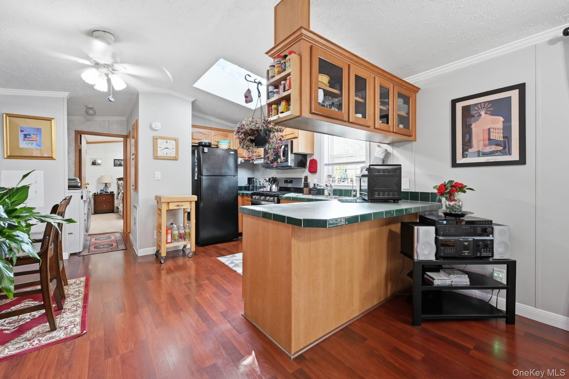 Single Family Hubbard Avenue Suffolk County, NY 11901, MLS-1029283-7
